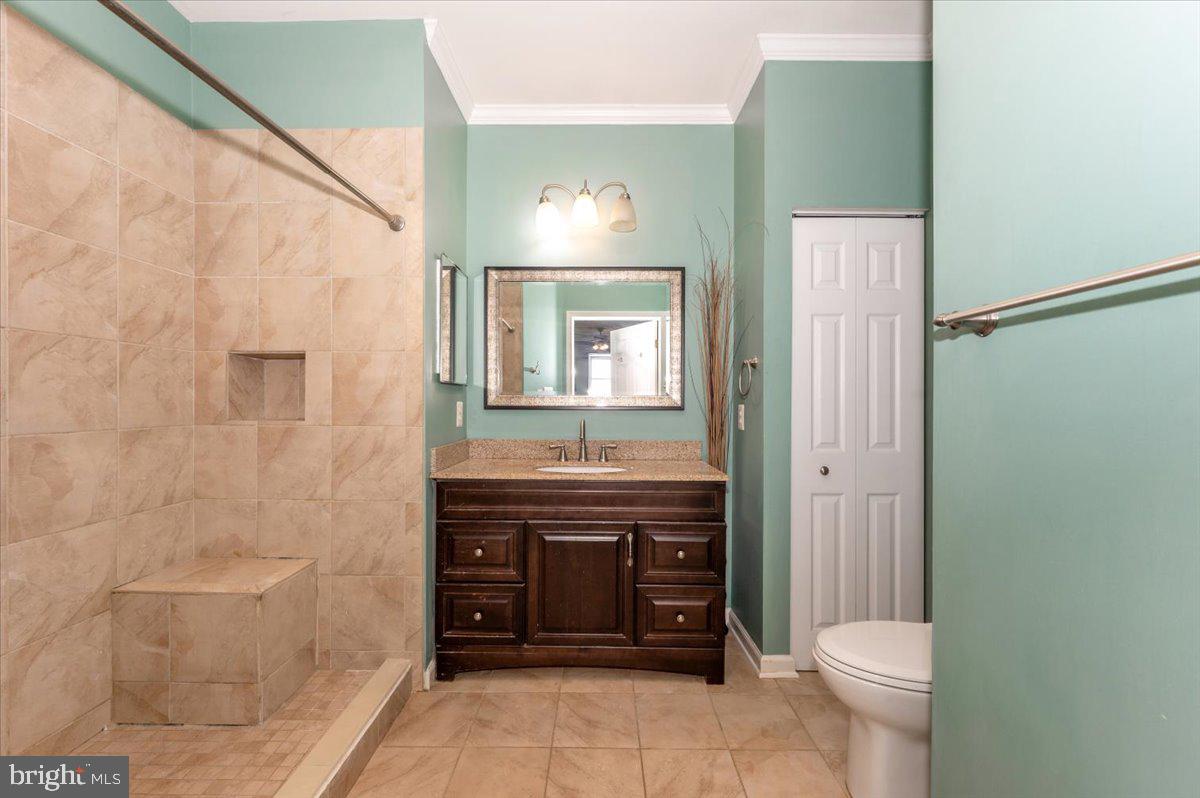 CEDAR GROVE AT CROFTON - Residential