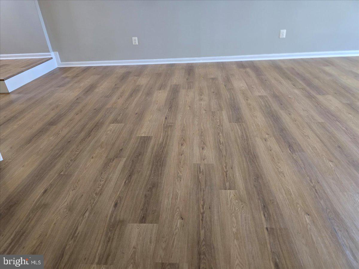 CEDAR GROVE AT CROFTON - Residential