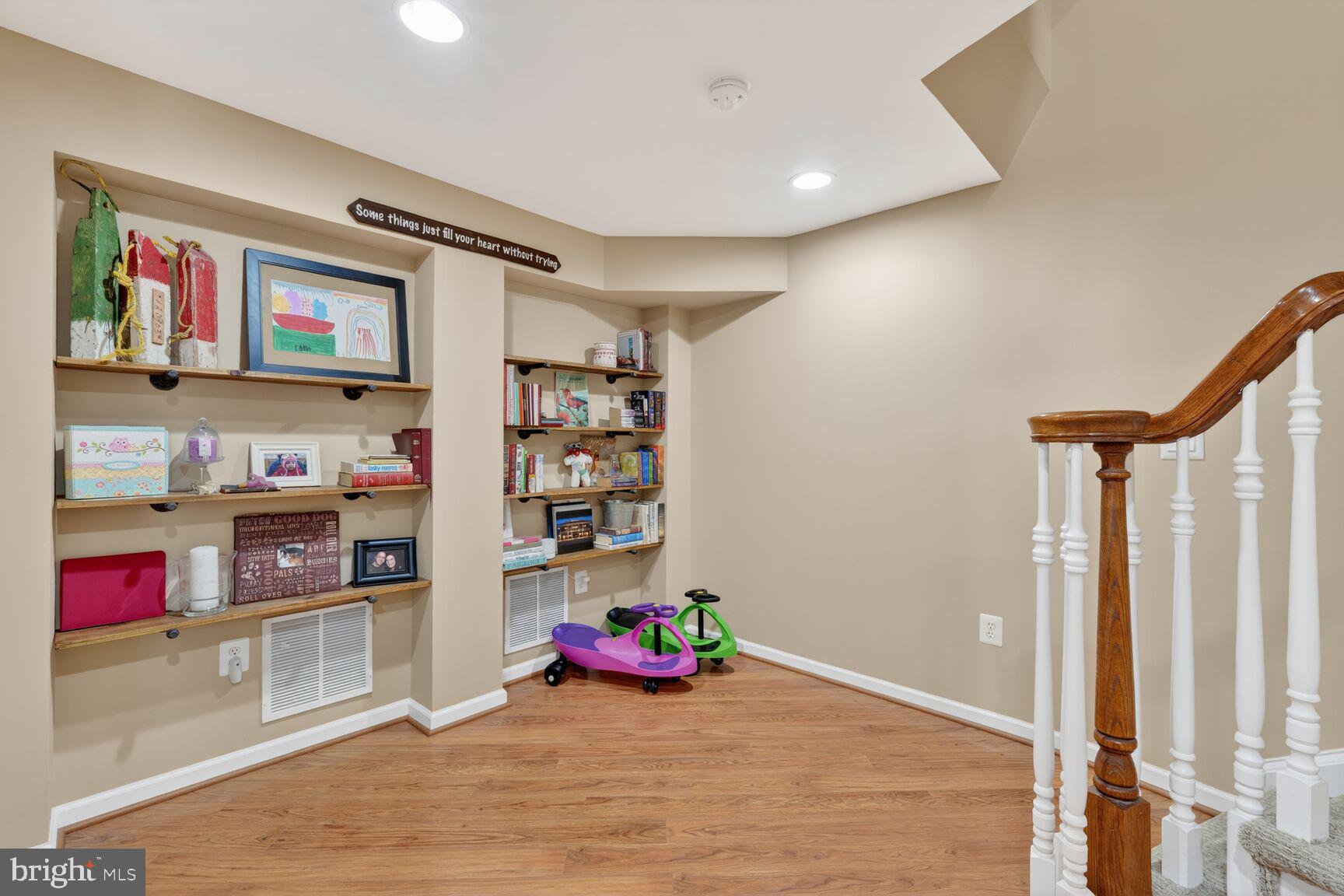 VILLAGE AT LORTON VALLEY - Residential