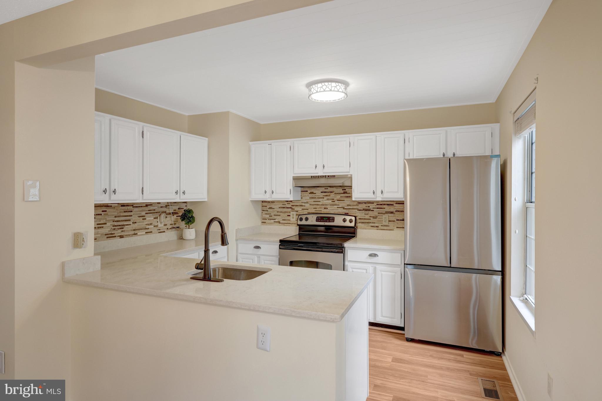 HUNTERS SQUARE - Residential