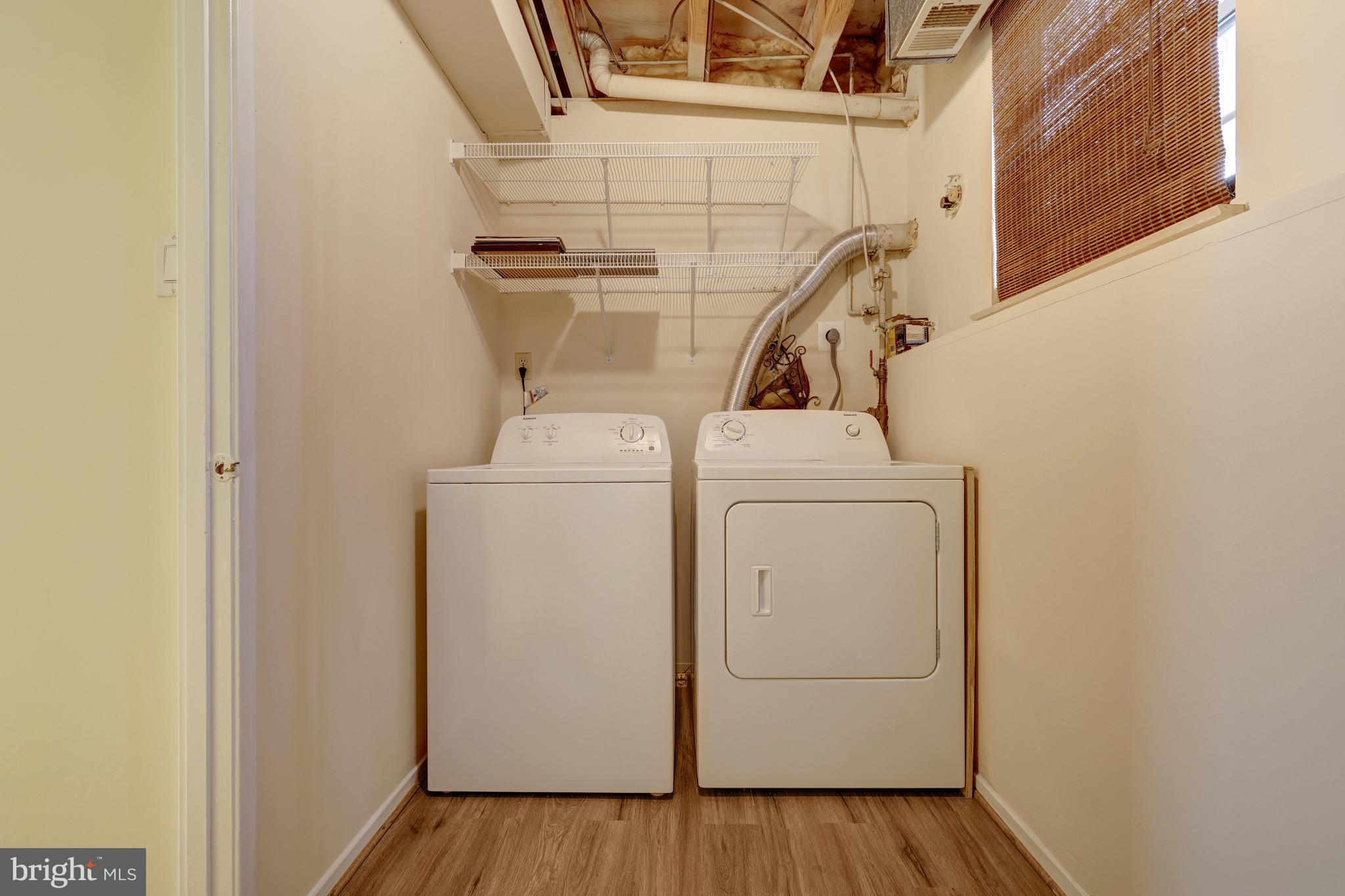 HUNTERS SQUARE - Residential