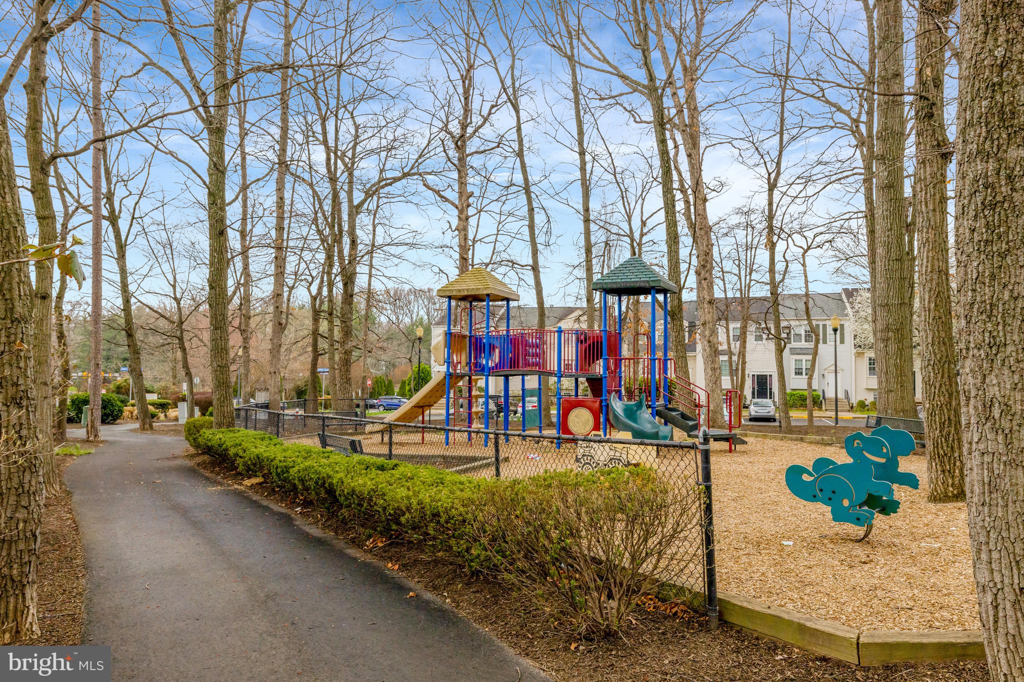 HUNTERS SQUARE - Residential