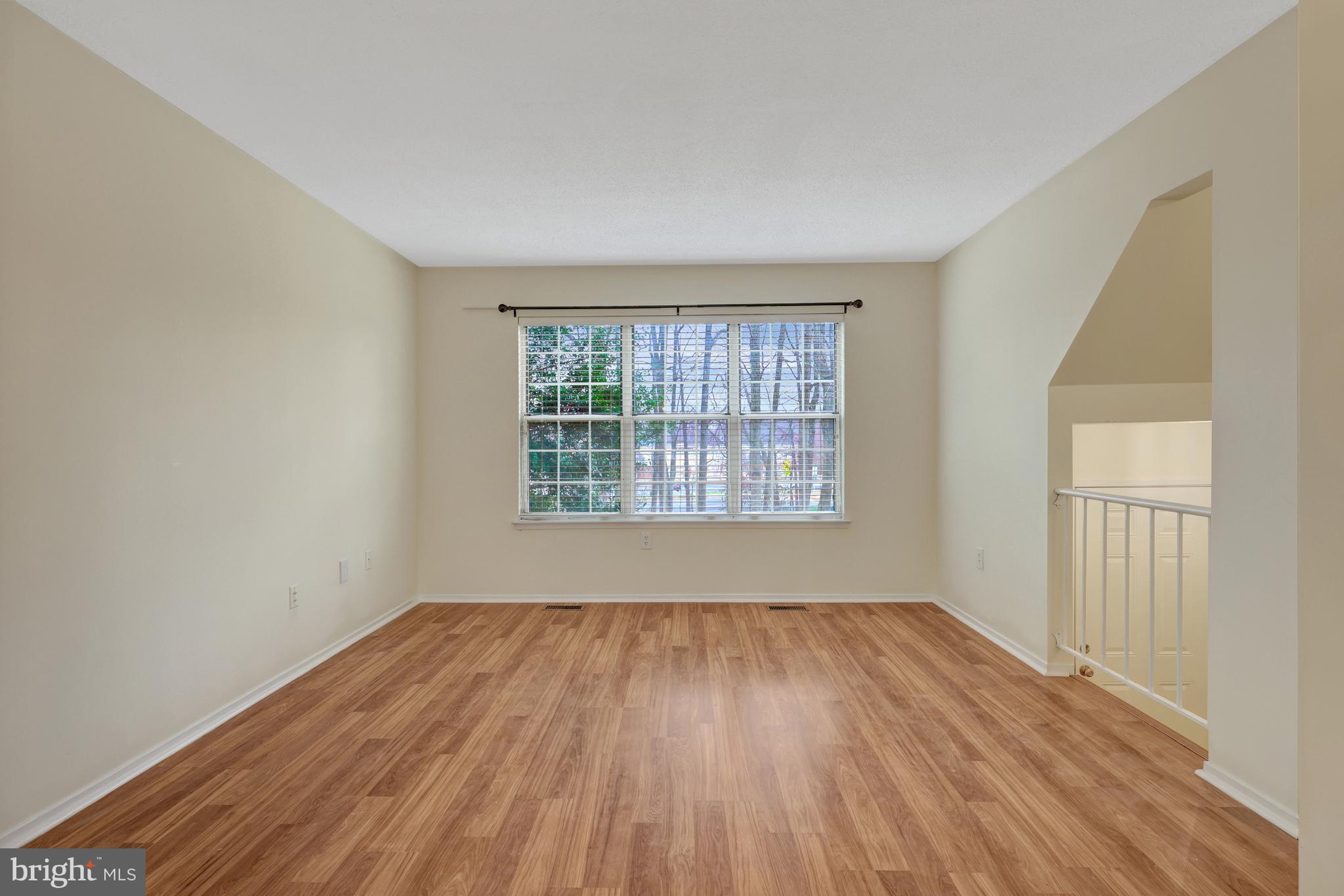 HUNTERS SQUARE - Residential