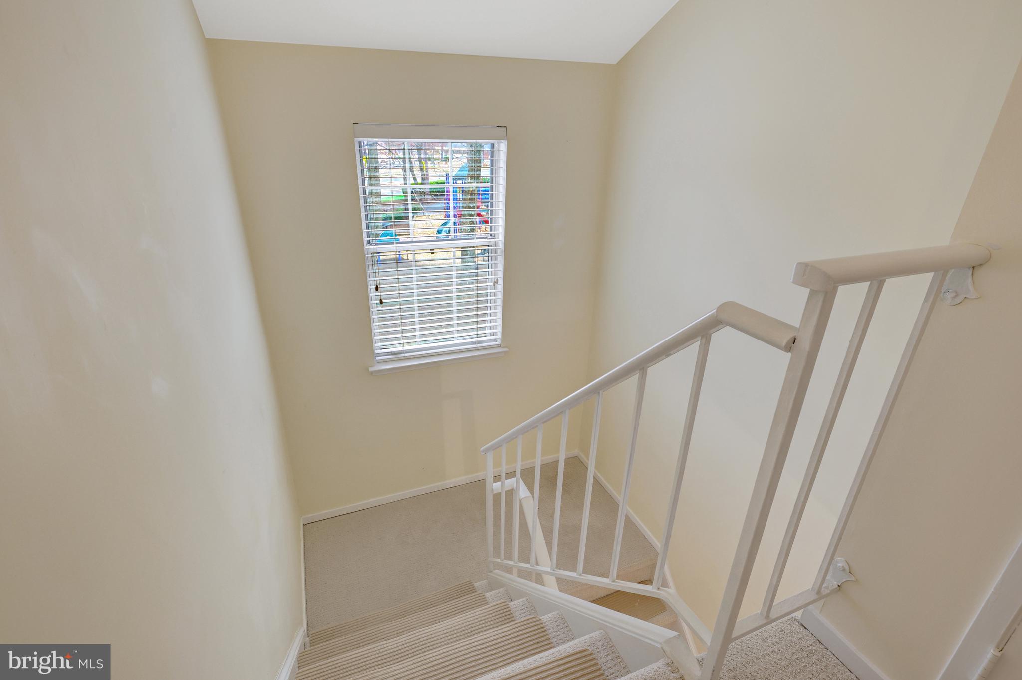 HUNTERS SQUARE - Residential