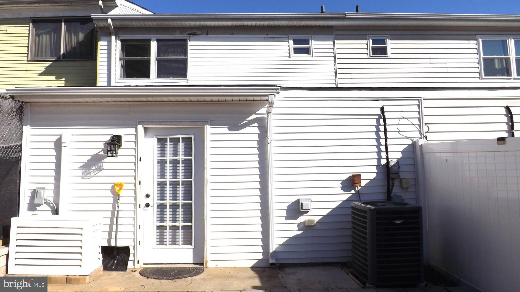 VALLEY VIEW VILLAGE - Residential Lease