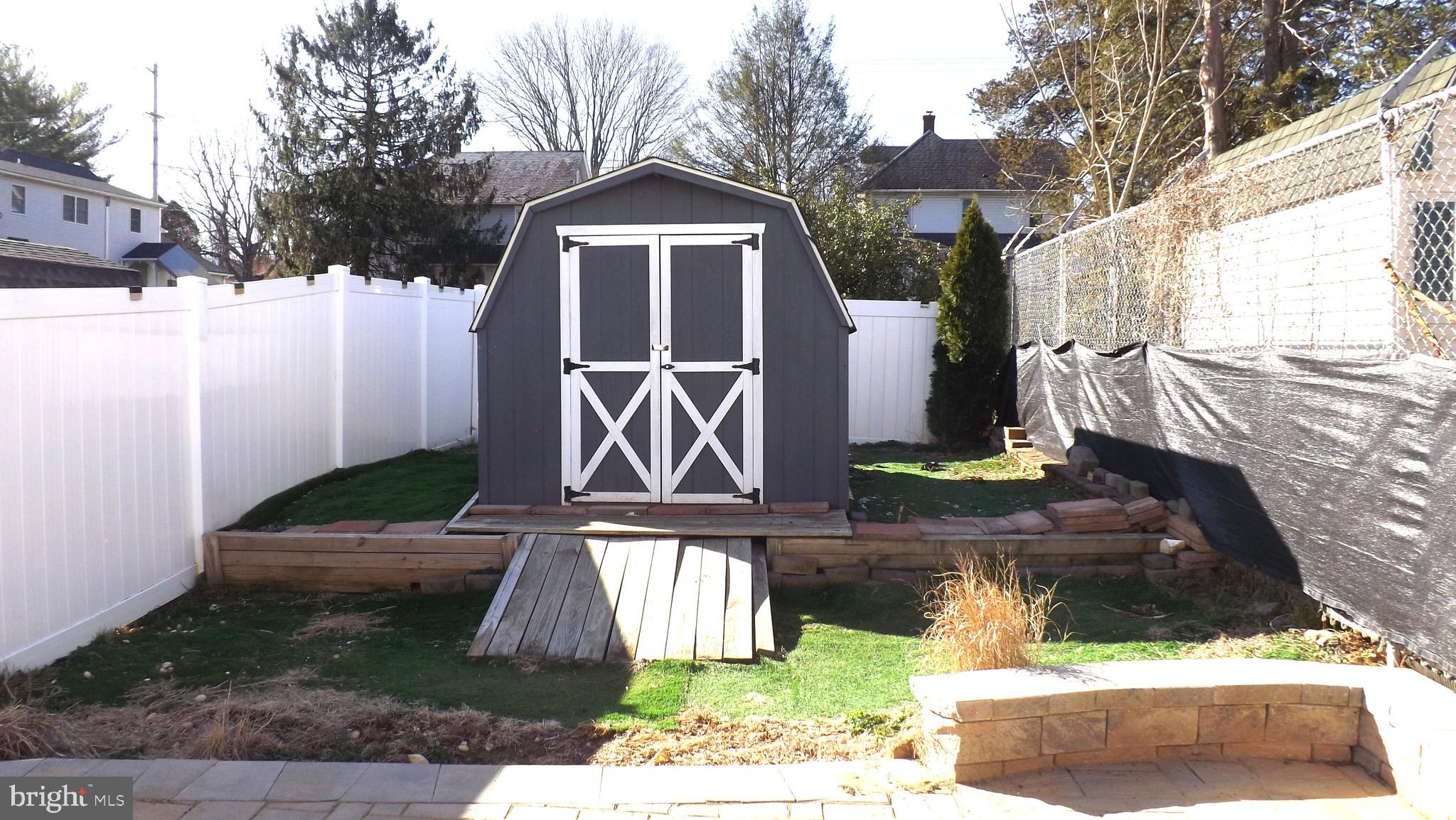 VALLEY VIEW VILLAGE - Residential Lease