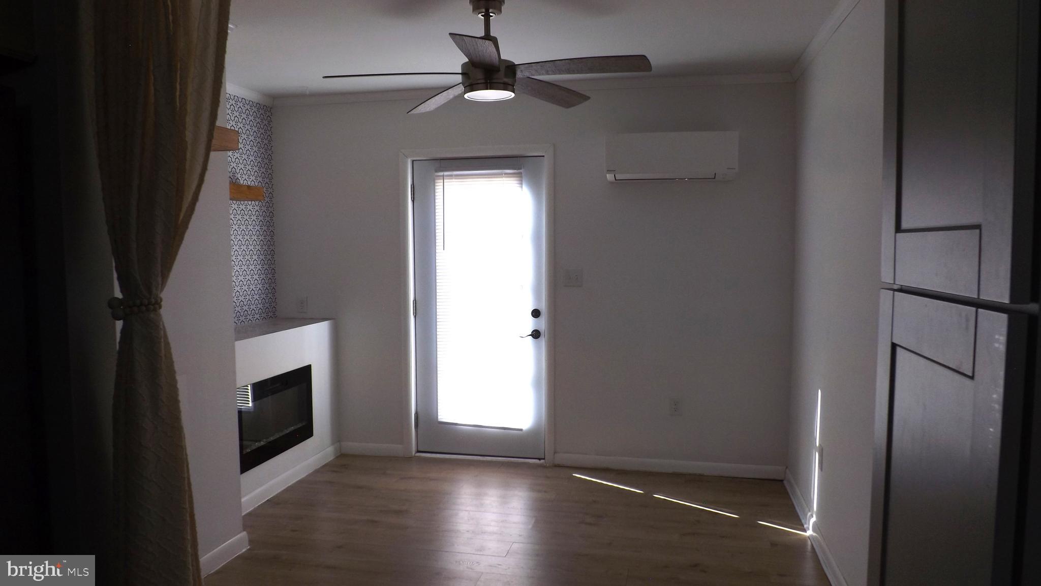 VALLEY VIEW VILLAGE - Residential Lease