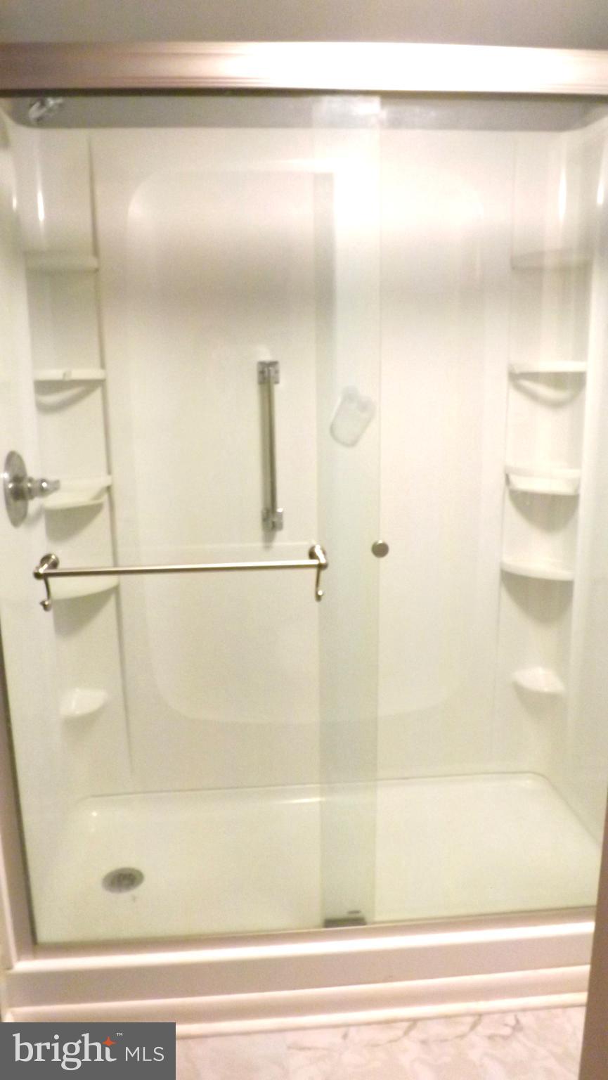 VALLEY VIEW VILLAGE - Residential Lease