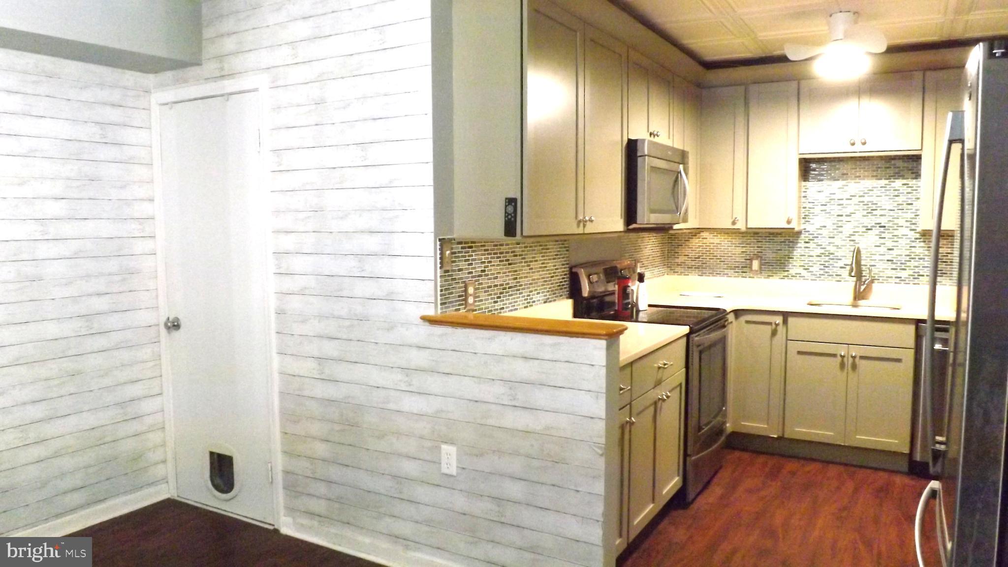 VALLEY VIEW VILLAGE - Residential Lease