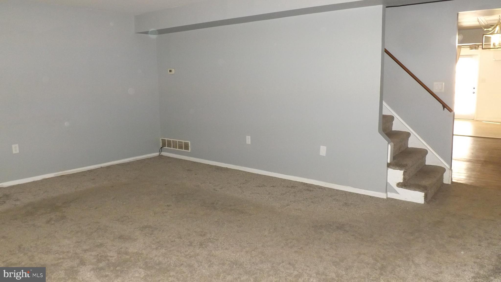 VALLEY VIEW VILLAGE - Residential Lease