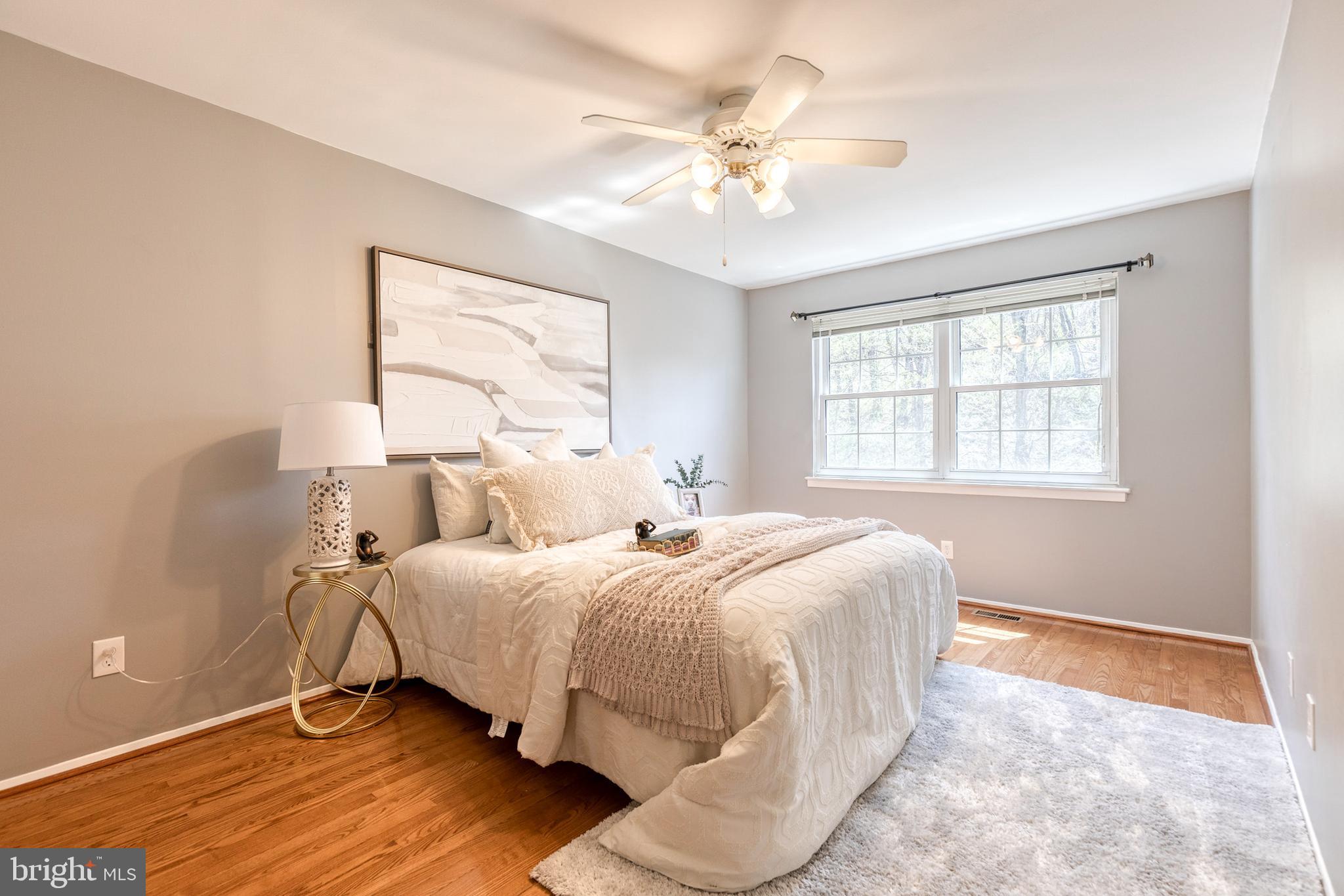 CARLTON SQUARE - Residential