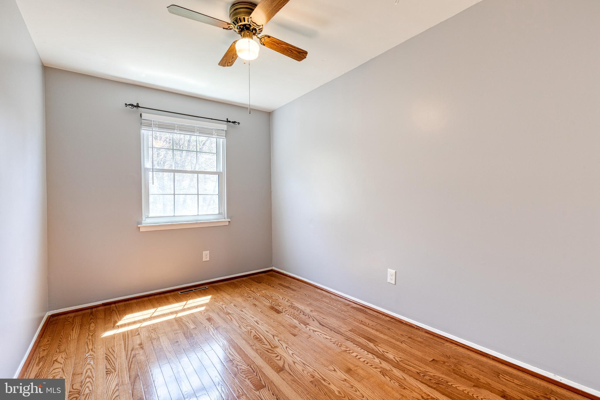 CARLTON SQUARE - Residential