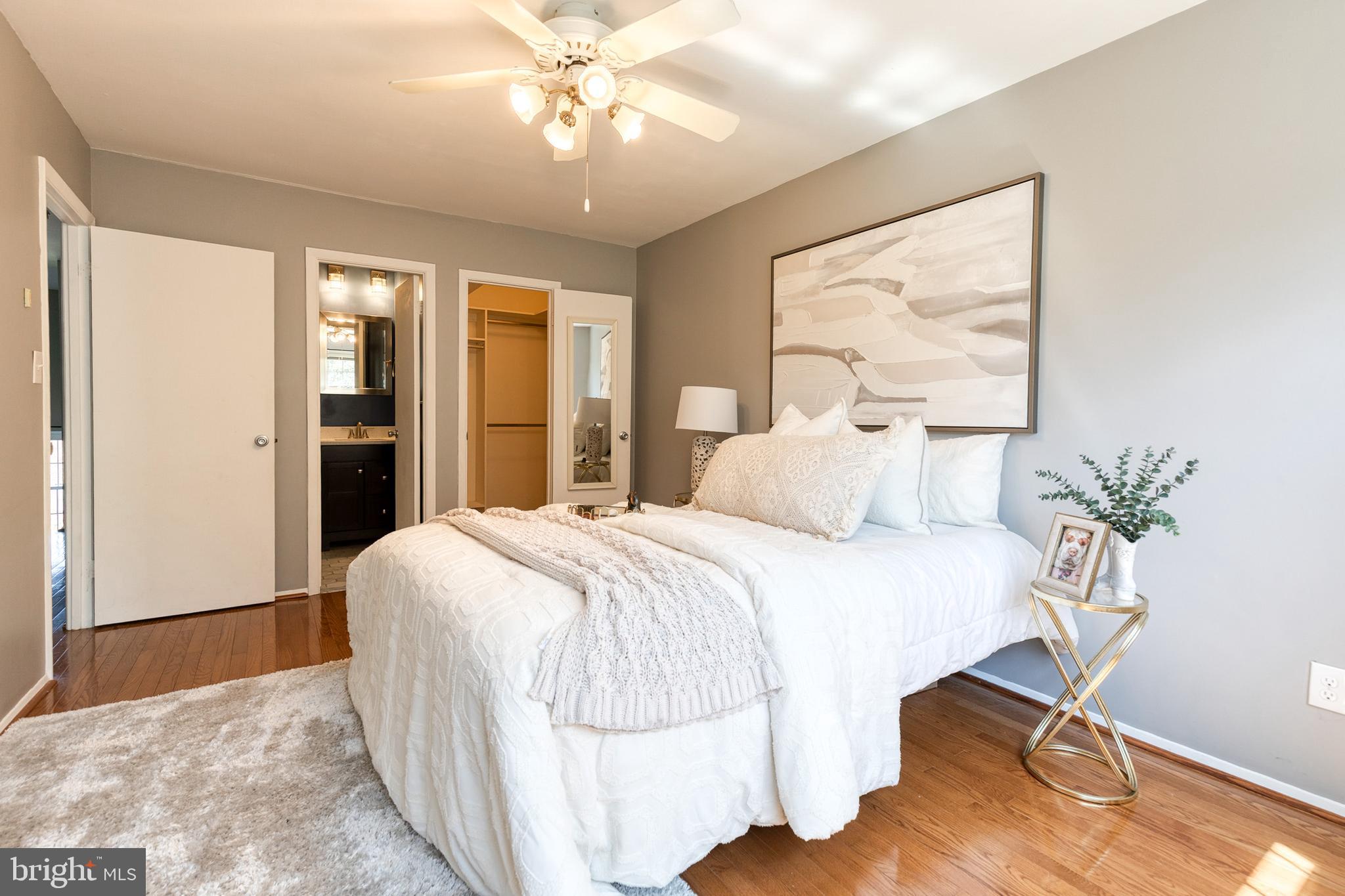 CARLTON SQUARE - Residential