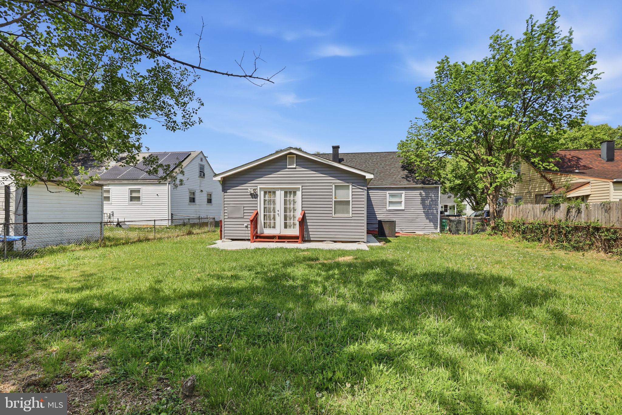 NORTH FORESTVILLE - Residential