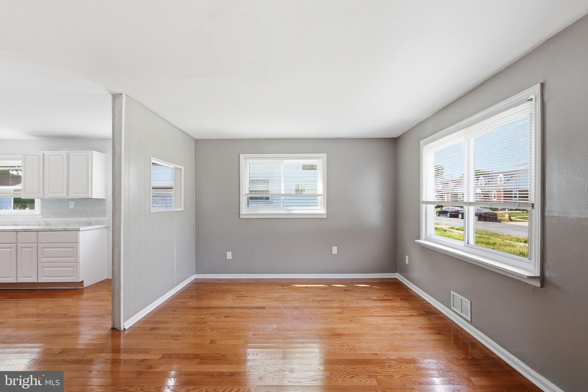 NORTH FORESTVILLE - Residential