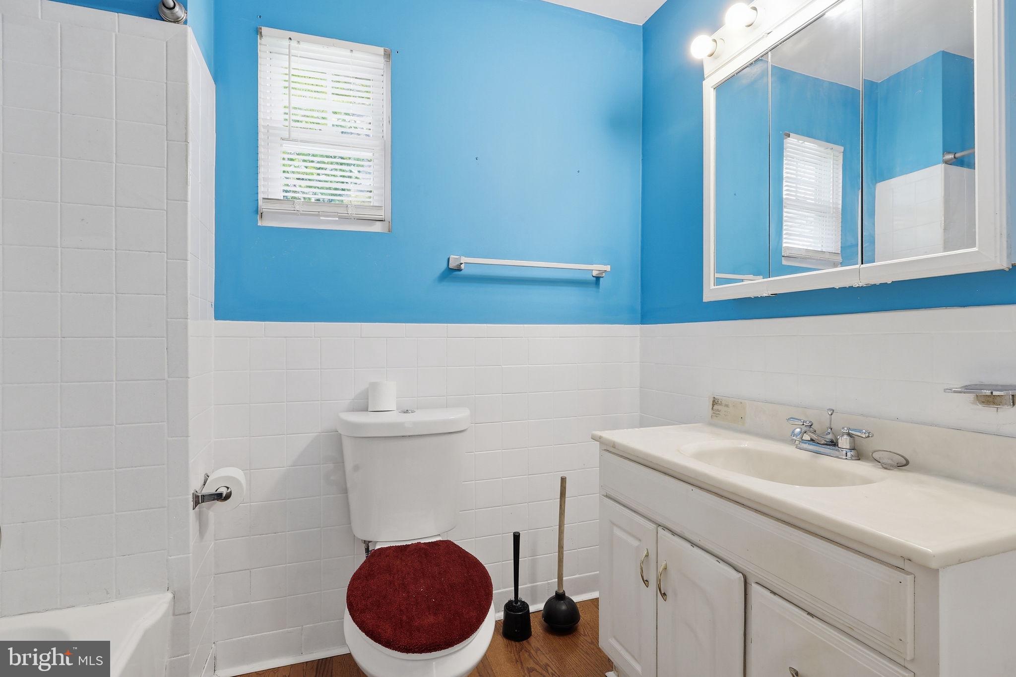 NORTH FORESTVILLE - Residential