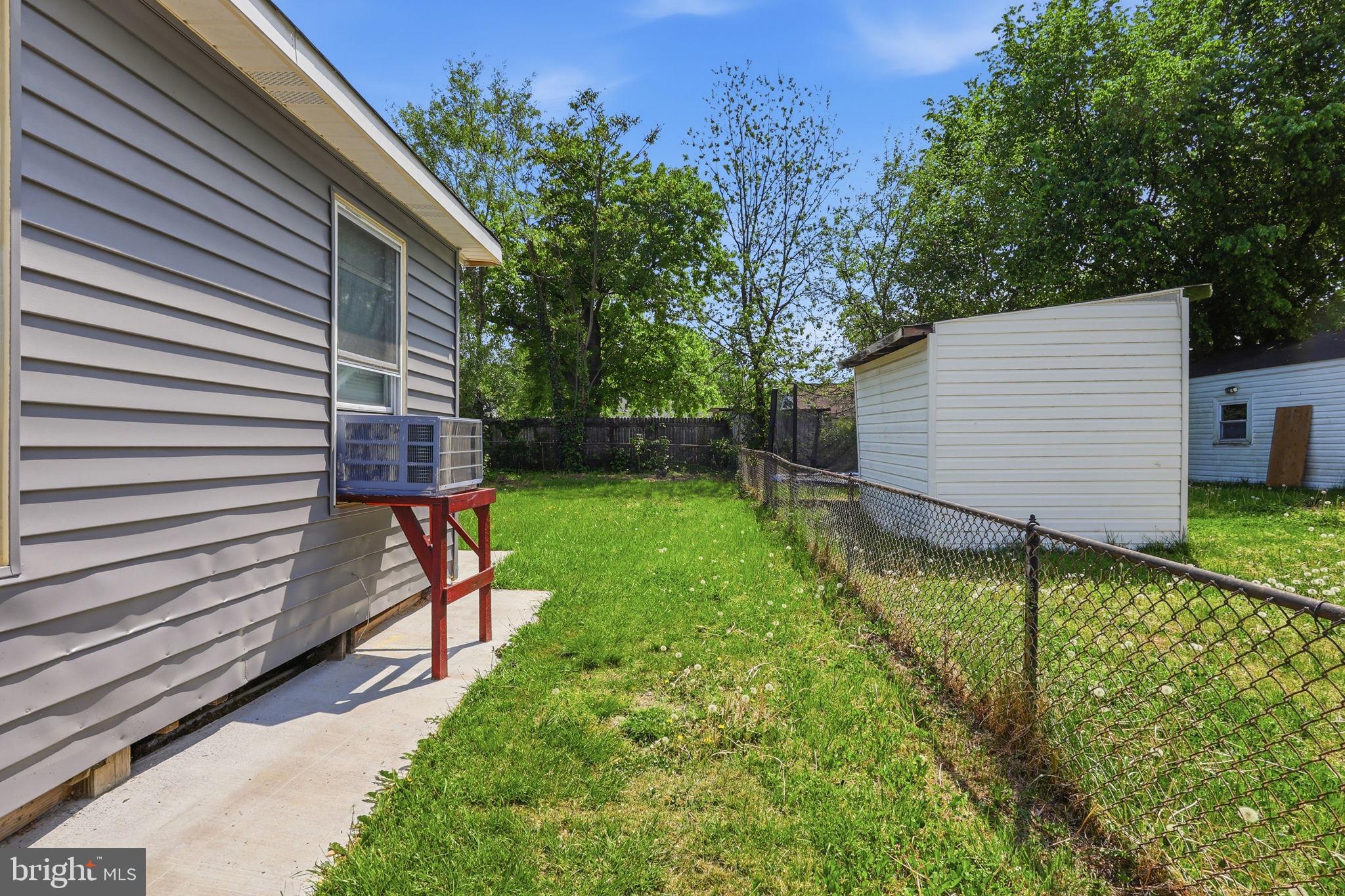 NORTH FORESTVILLE - Residential