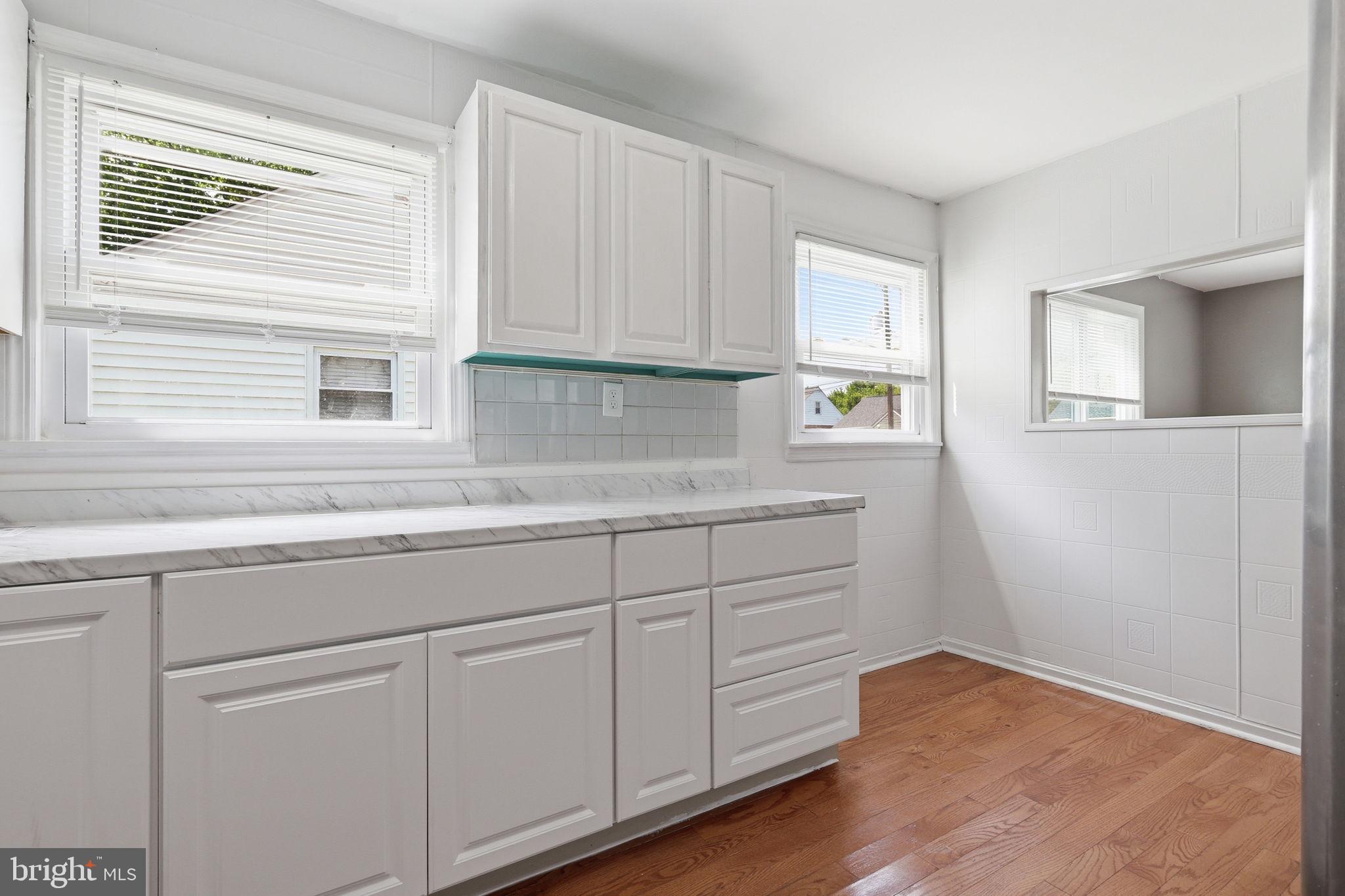 NORTH FORESTVILLE - Residential