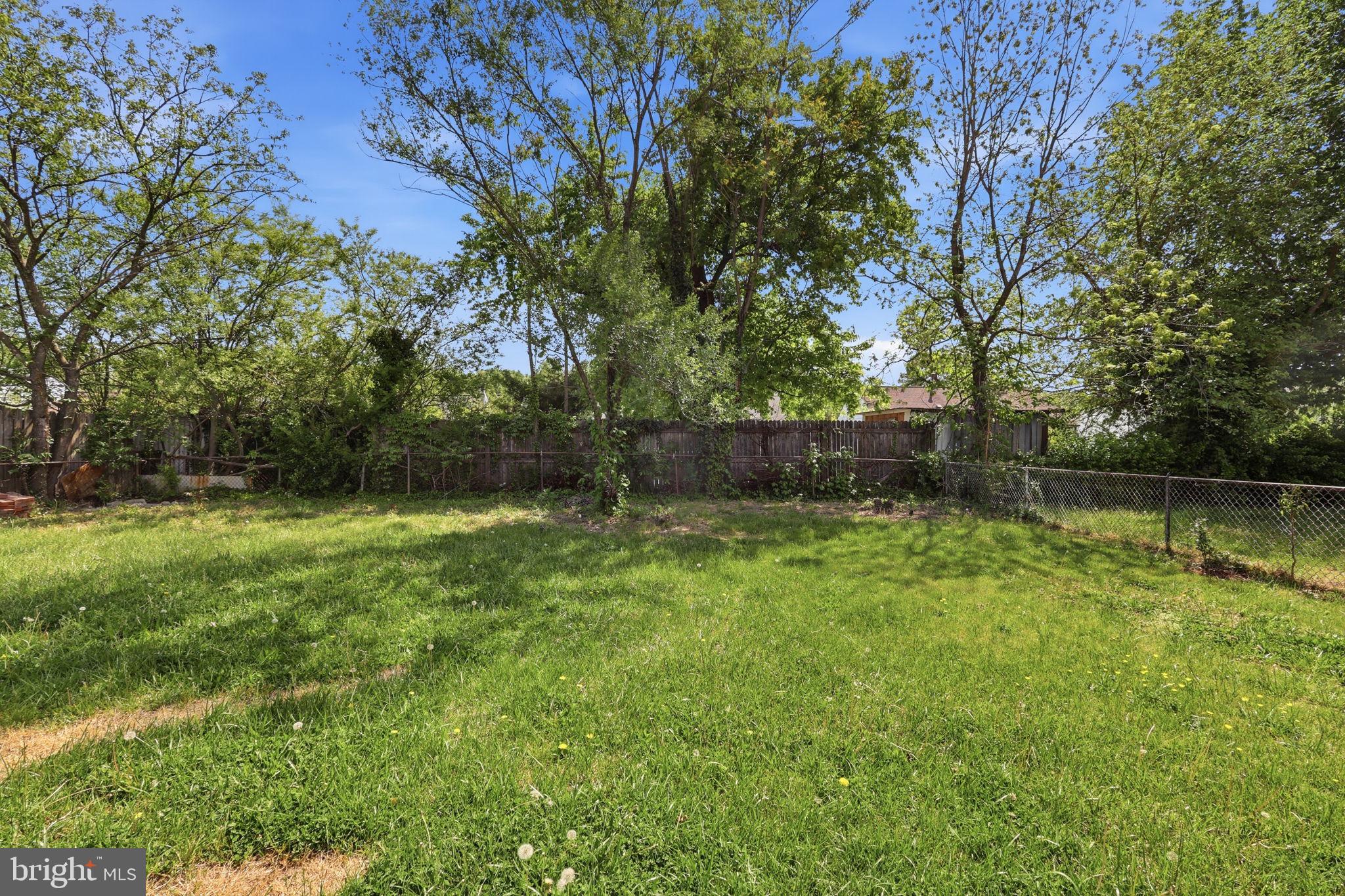 NORTH FORESTVILLE - Residential