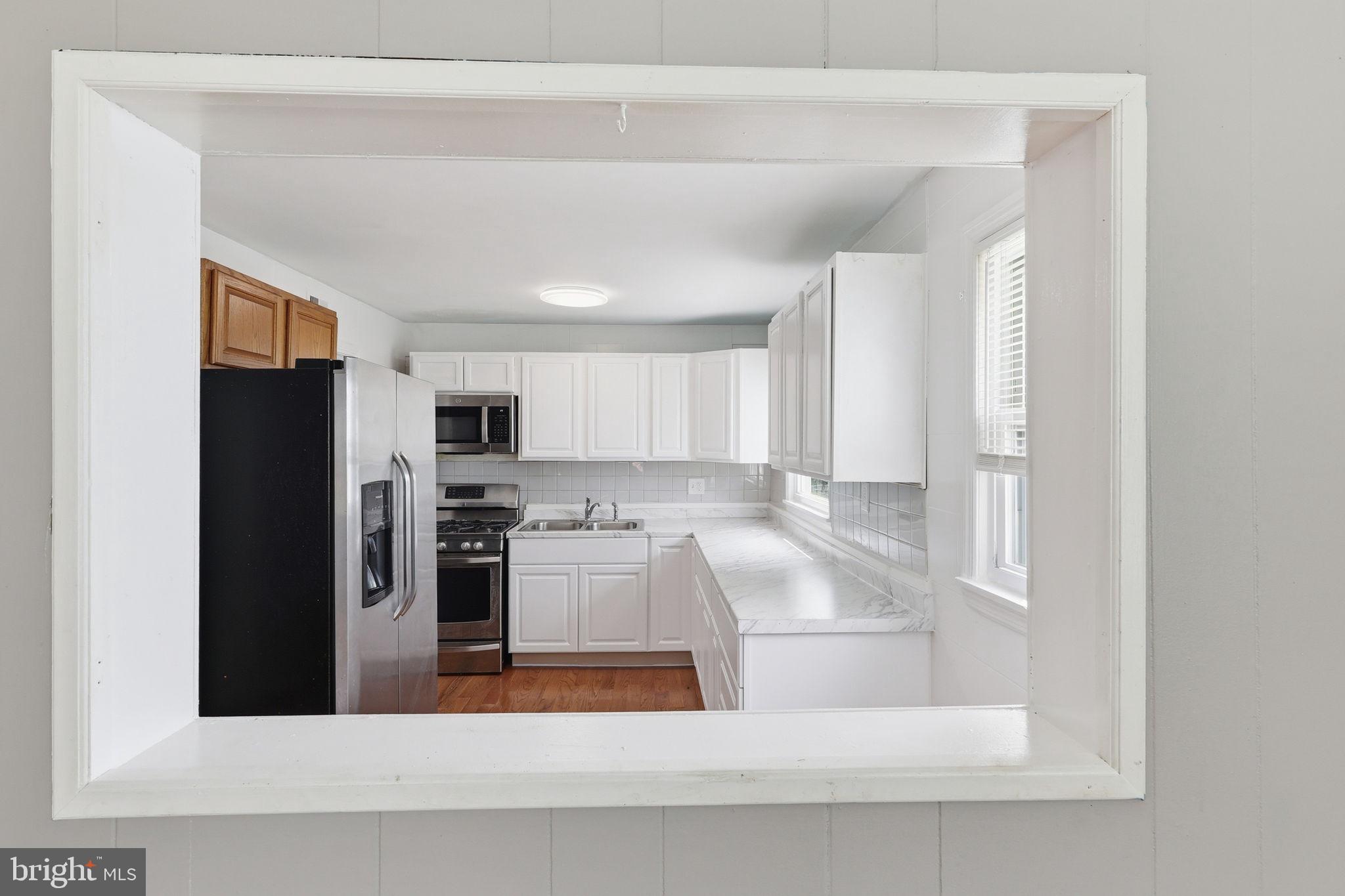 NORTH FORESTVILLE - Residential