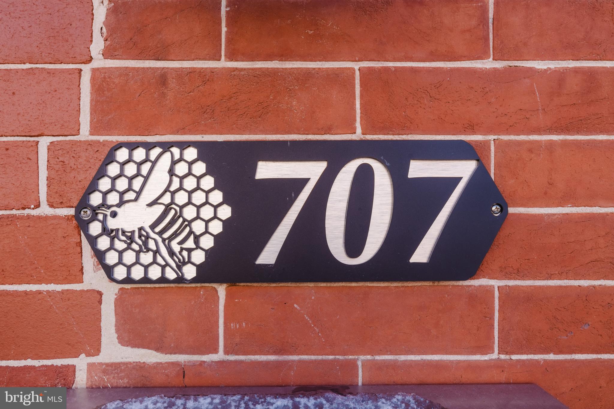 JOHNSTON SQUARE - Residential