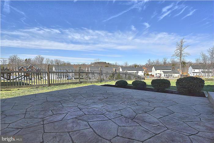 WAYSIDE VILLAGE - Residential