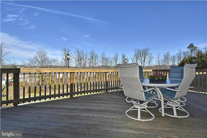 WAYSIDE VILLAGE - Residential