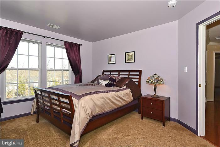 WAYSIDE VILLAGE - Residential