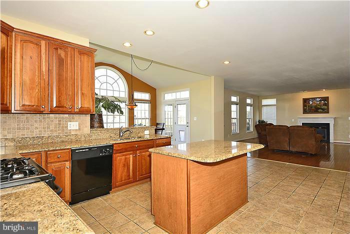 WAYSIDE VILLAGE - Residential