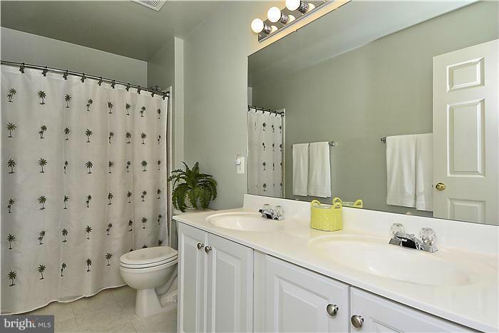 WAYSIDE VILLAGE - Residential