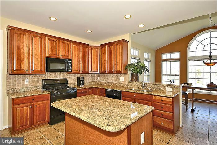 WAYSIDE VILLAGE - Residential