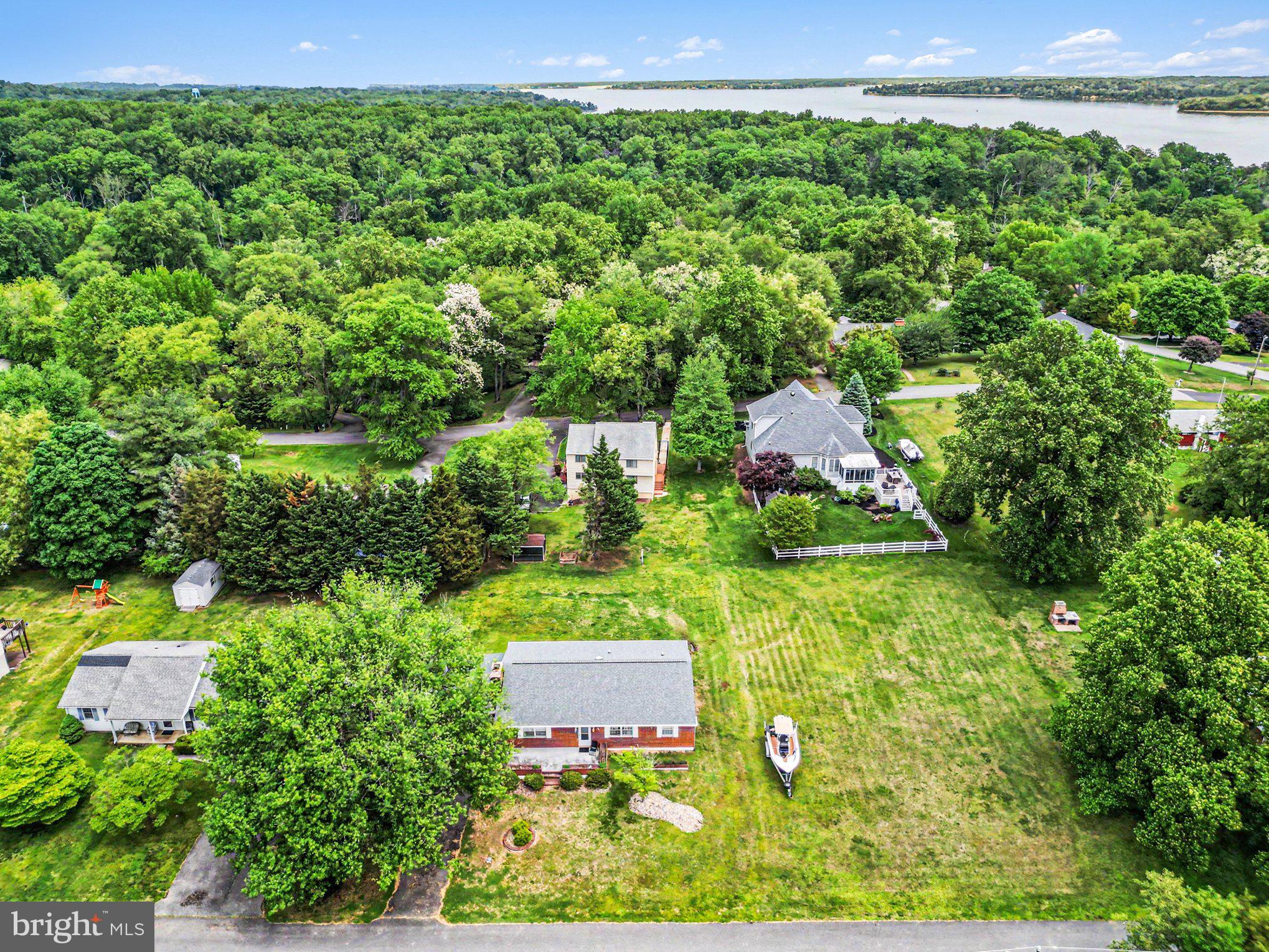 CHEASPEAKE ISLE - Residential