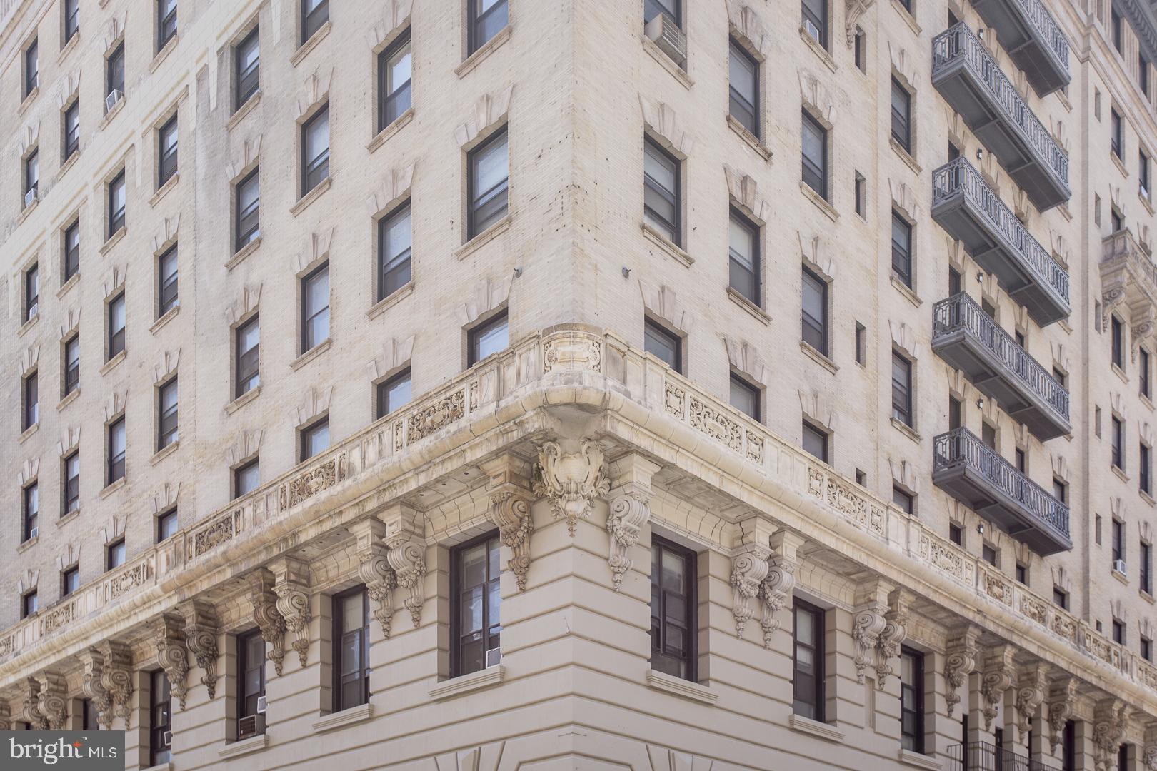 WASHINGTON SQ - Residential Lease