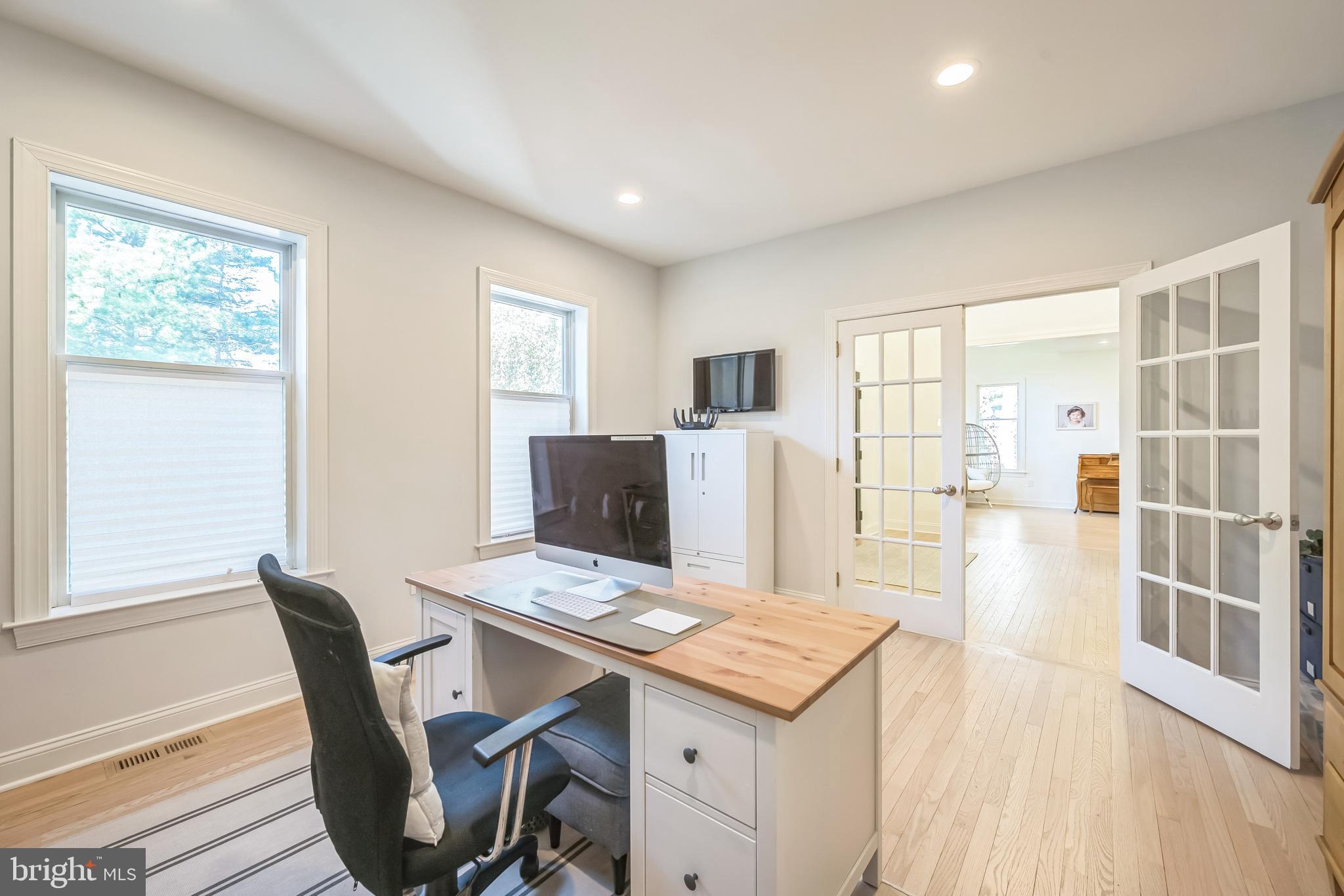 WILLITS POND - Residential