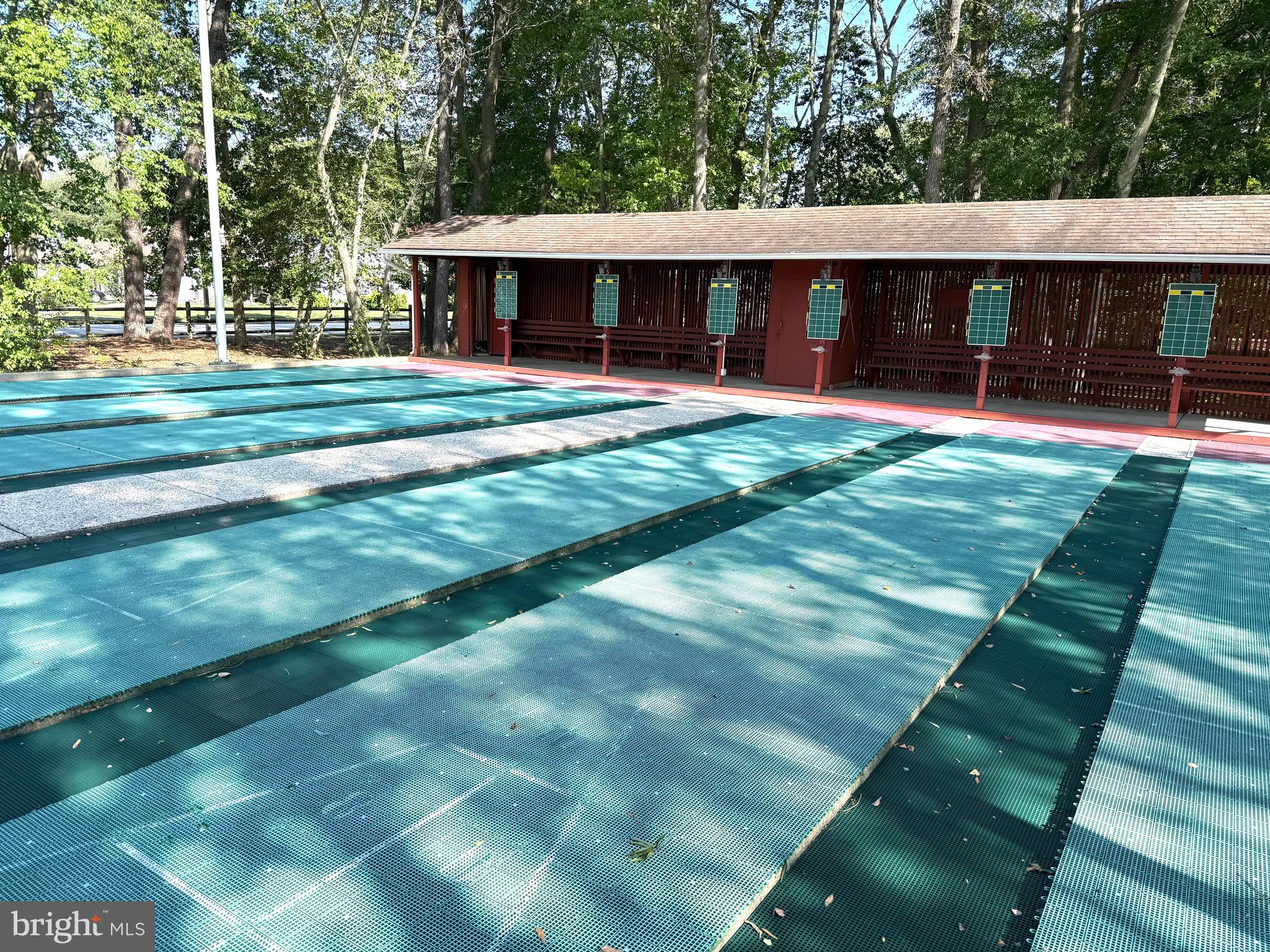 LEISURETOWNE - Residential