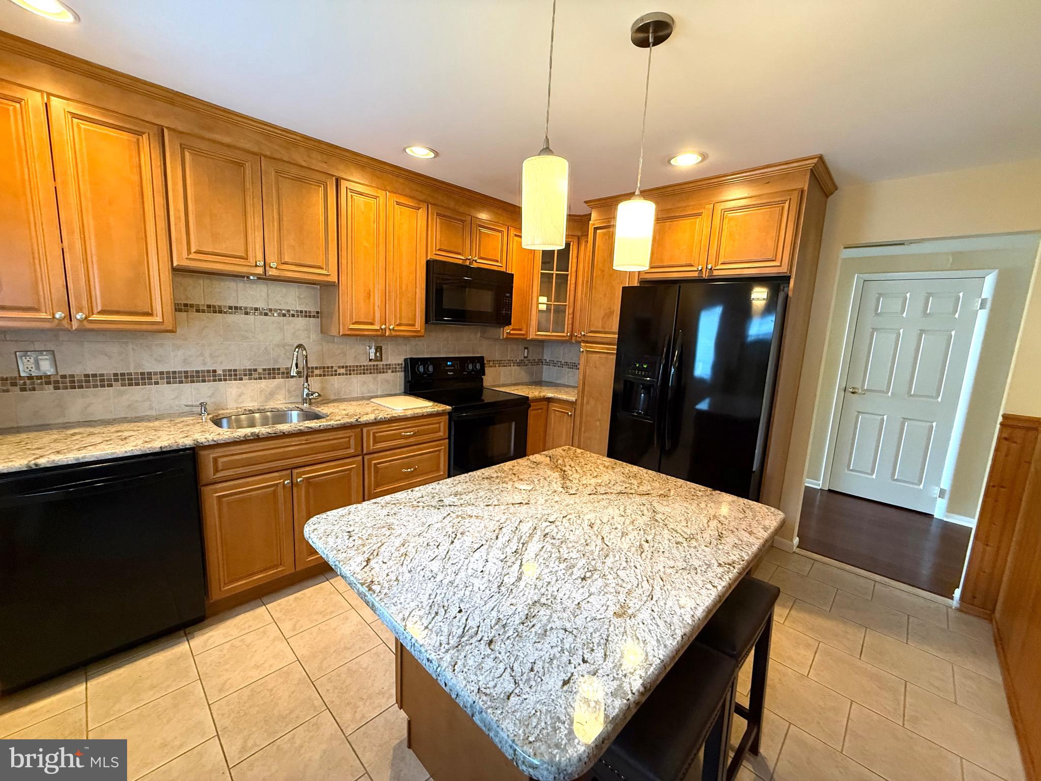 LEISURETOWNE - Residential