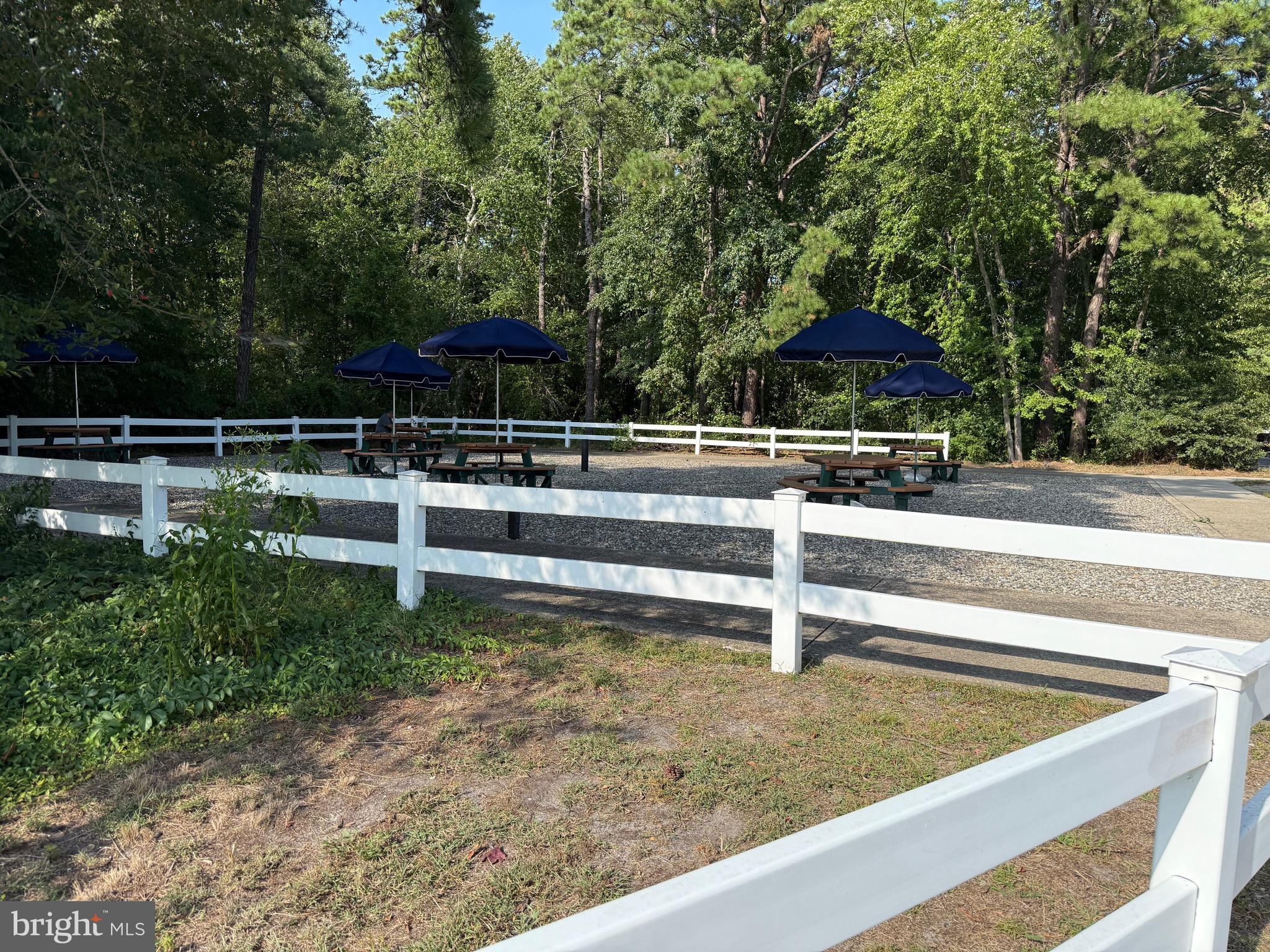 LEISURETOWNE - Residential