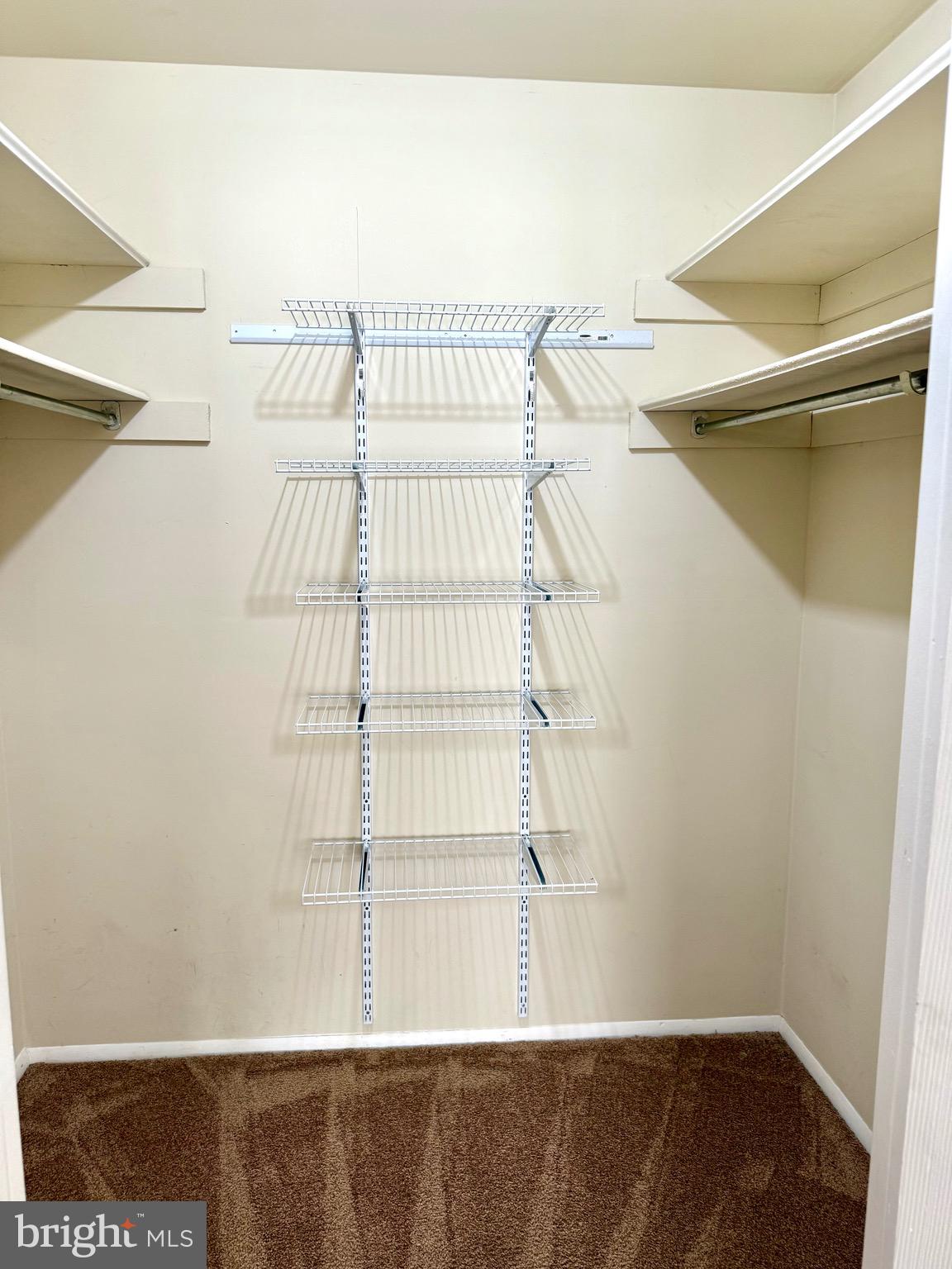 LEISURETOWNE - Residential