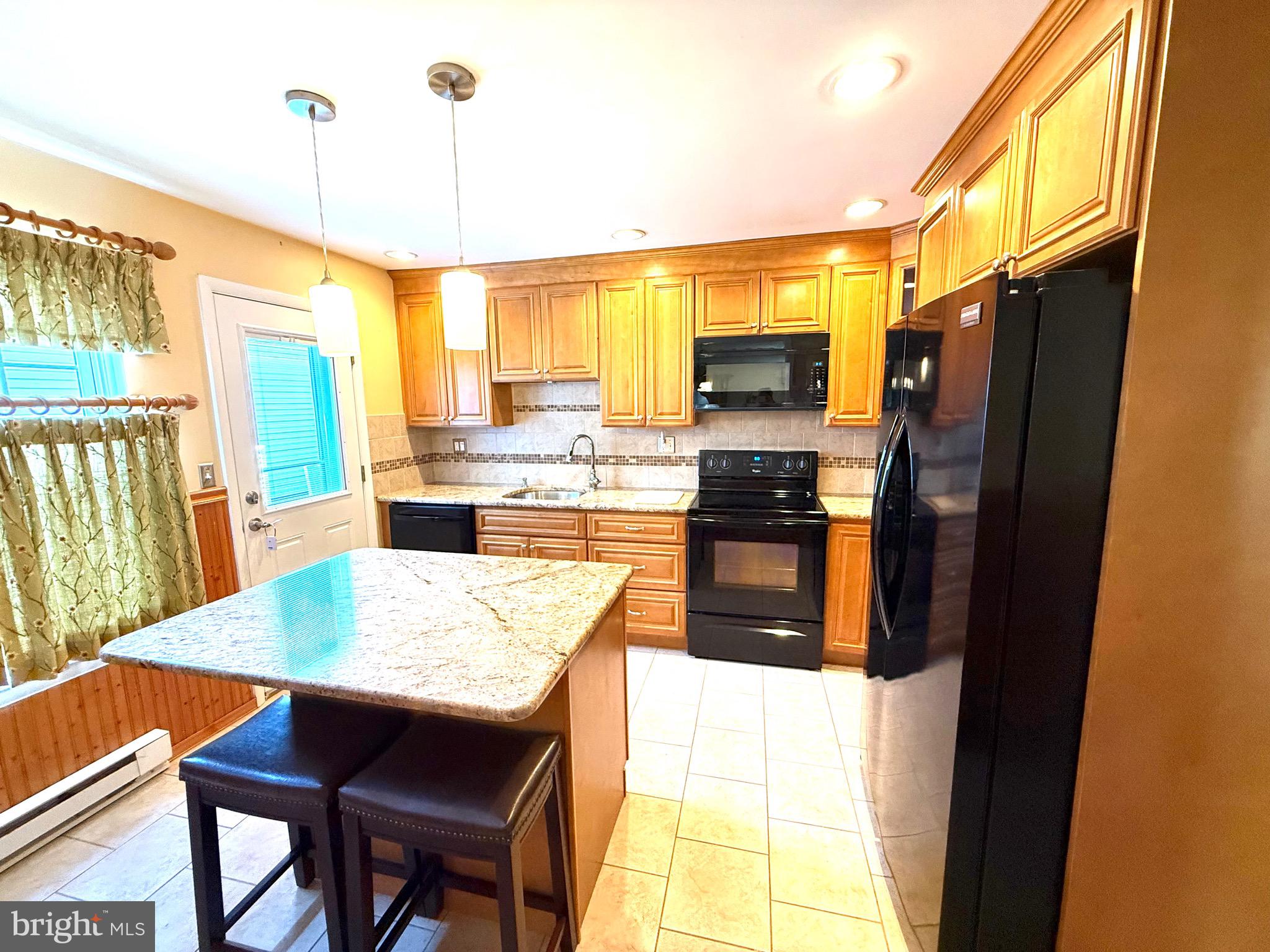 LEISURETOWNE - Residential