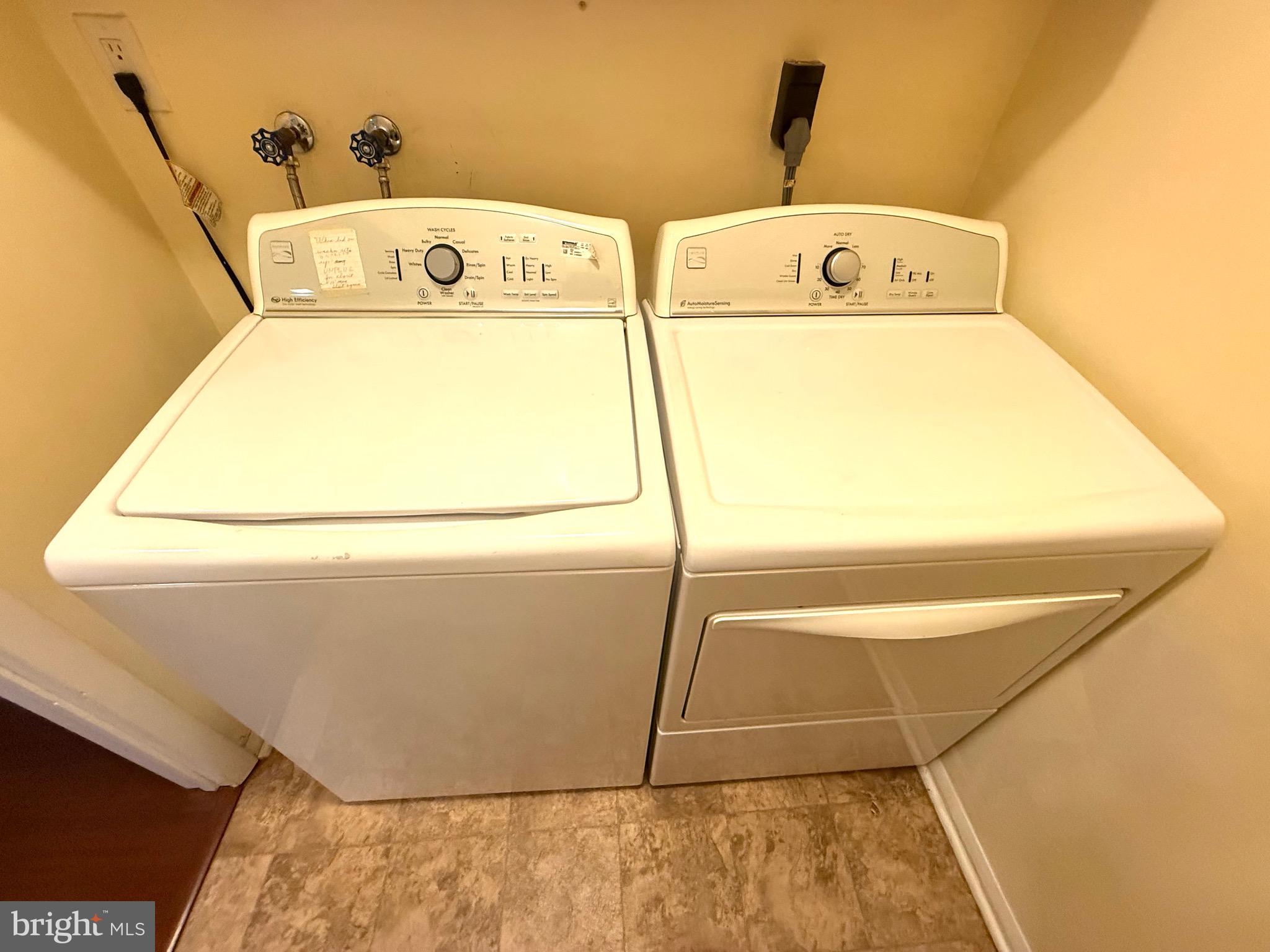 LEISURETOWNE - Residential