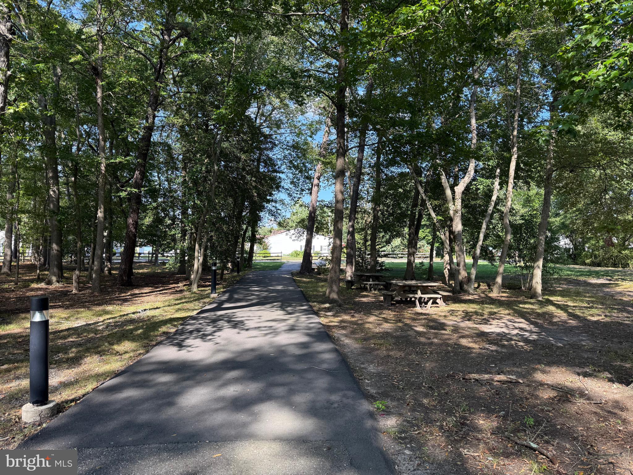 LEISURETOWNE - Residential