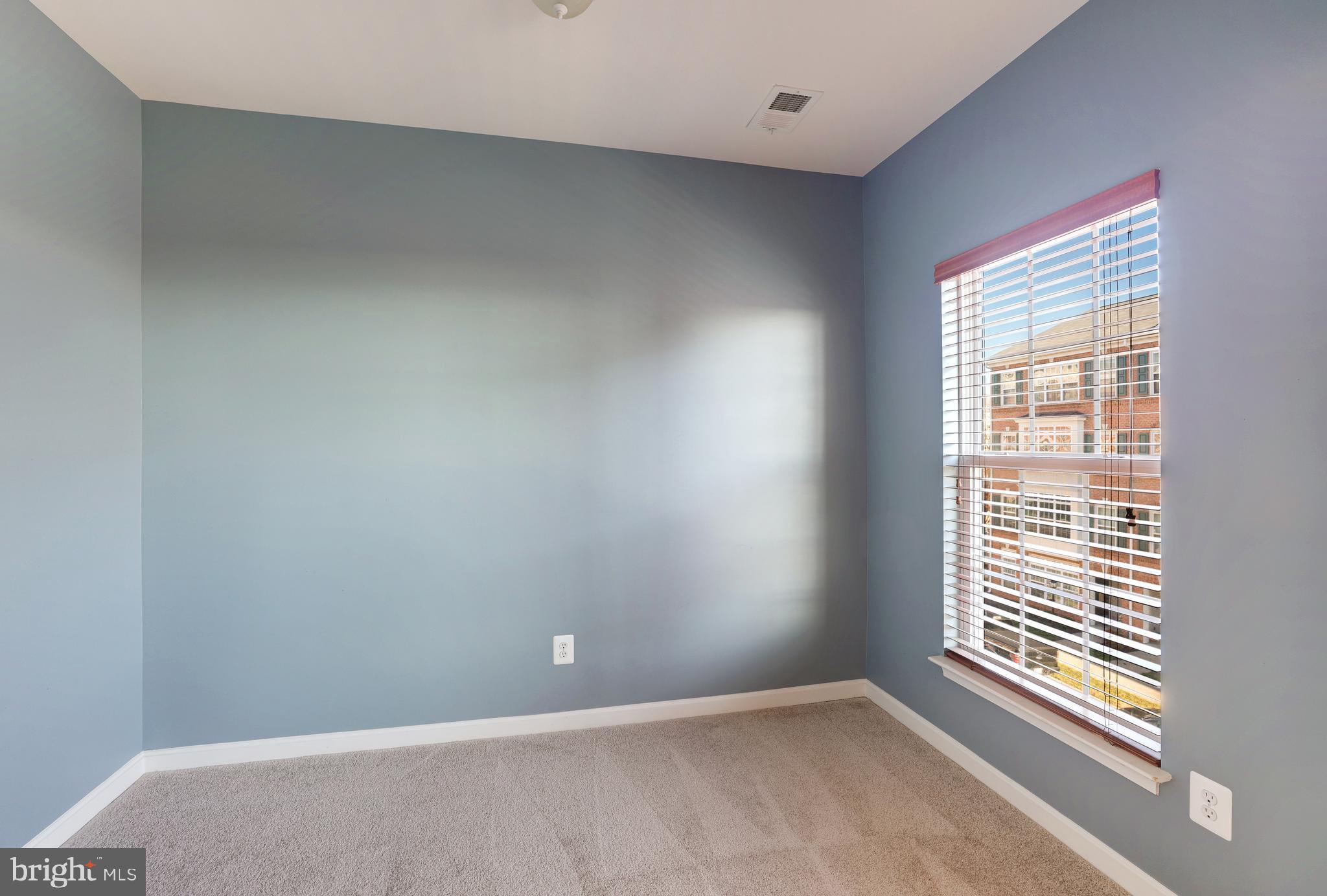 RESIDENCES AT BRAMBLETON - Residential Lease