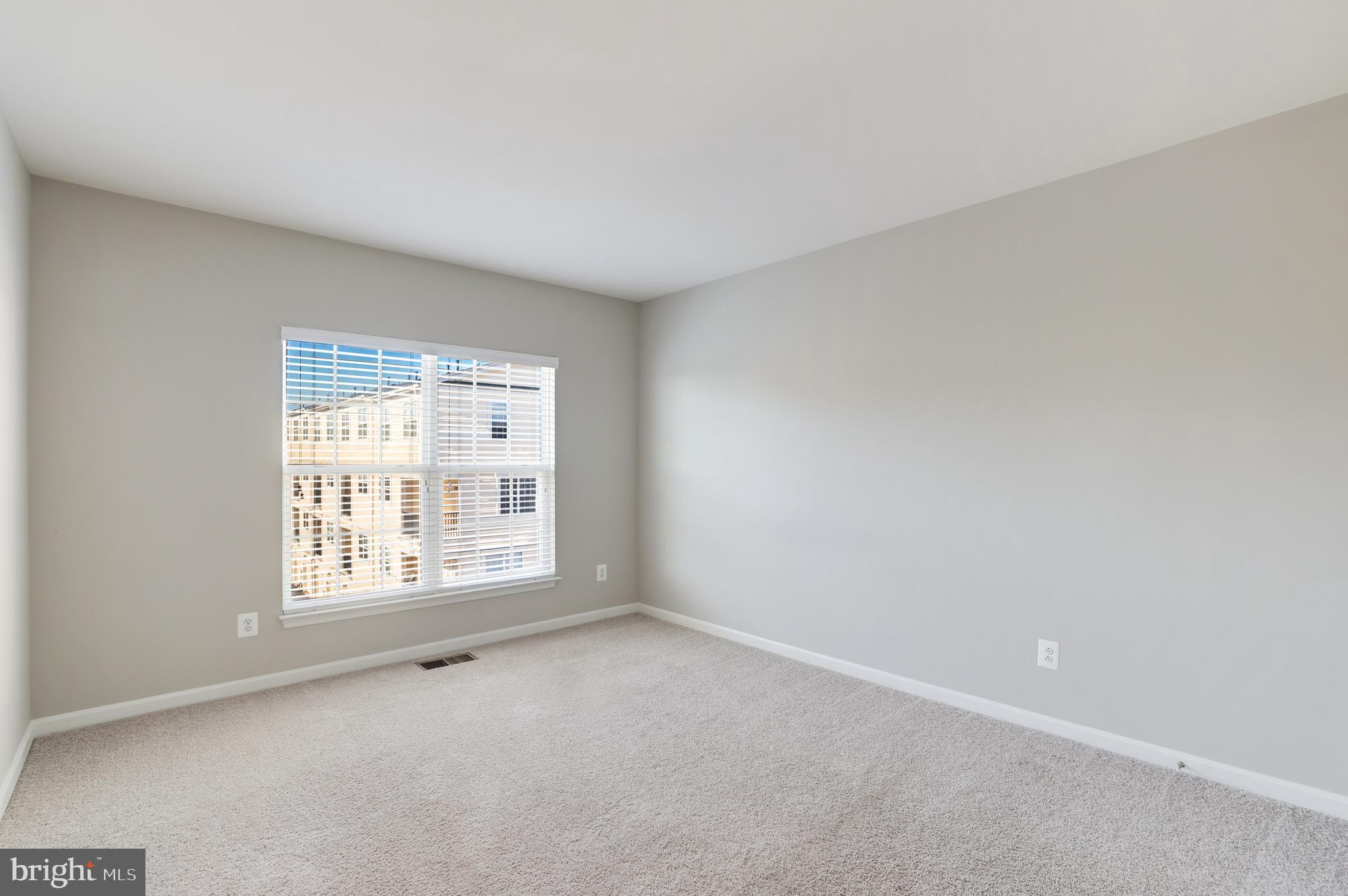 RESIDENCES AT BRAMBLETON - Residential Lease