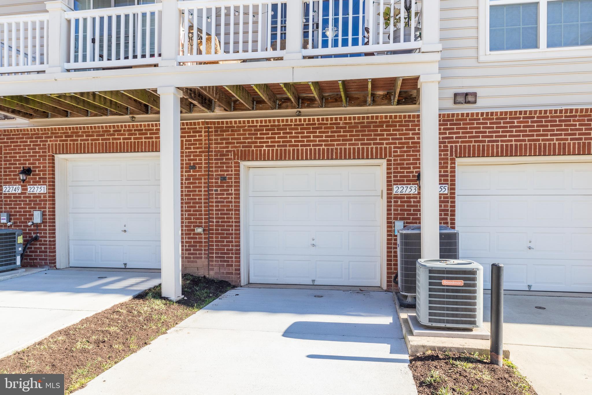 RESIDENCES AT BRAMBLETON - Residential Lease