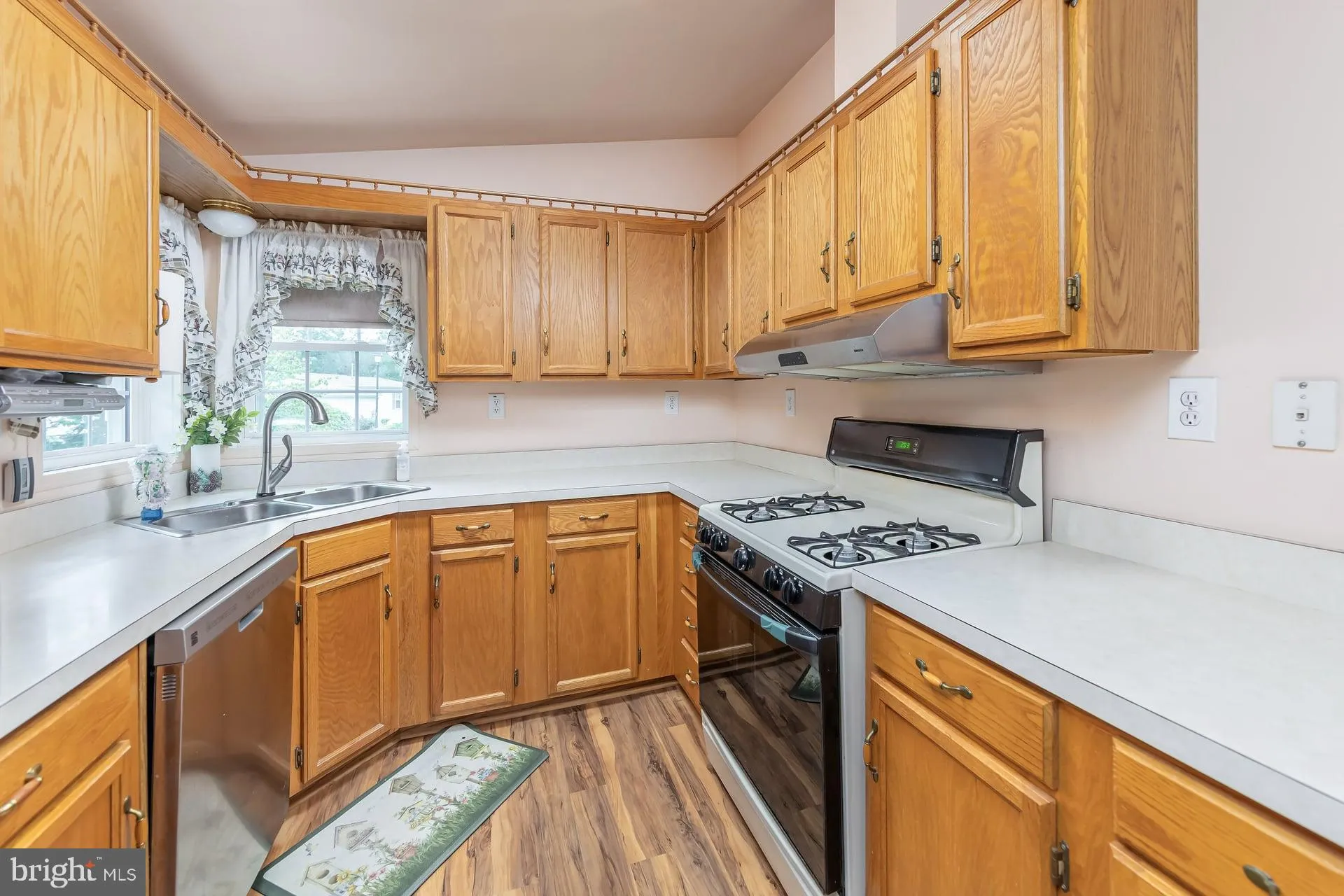 Sicklerville, New Jersey 08081, United States, 2 Bedrooms Bedrooms, ,2 BathroomsBathrooms,Residential,Active,217911