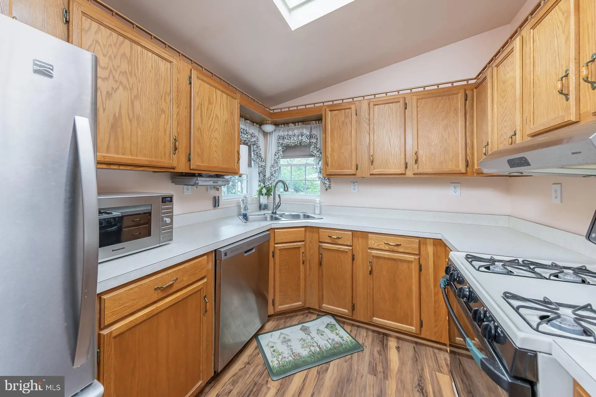 Sicklerville, New Jersey 08081, United States, 2 Bedrooms Bedrooms, ,2 BathroomsBathrooms,Residential,Active,217911