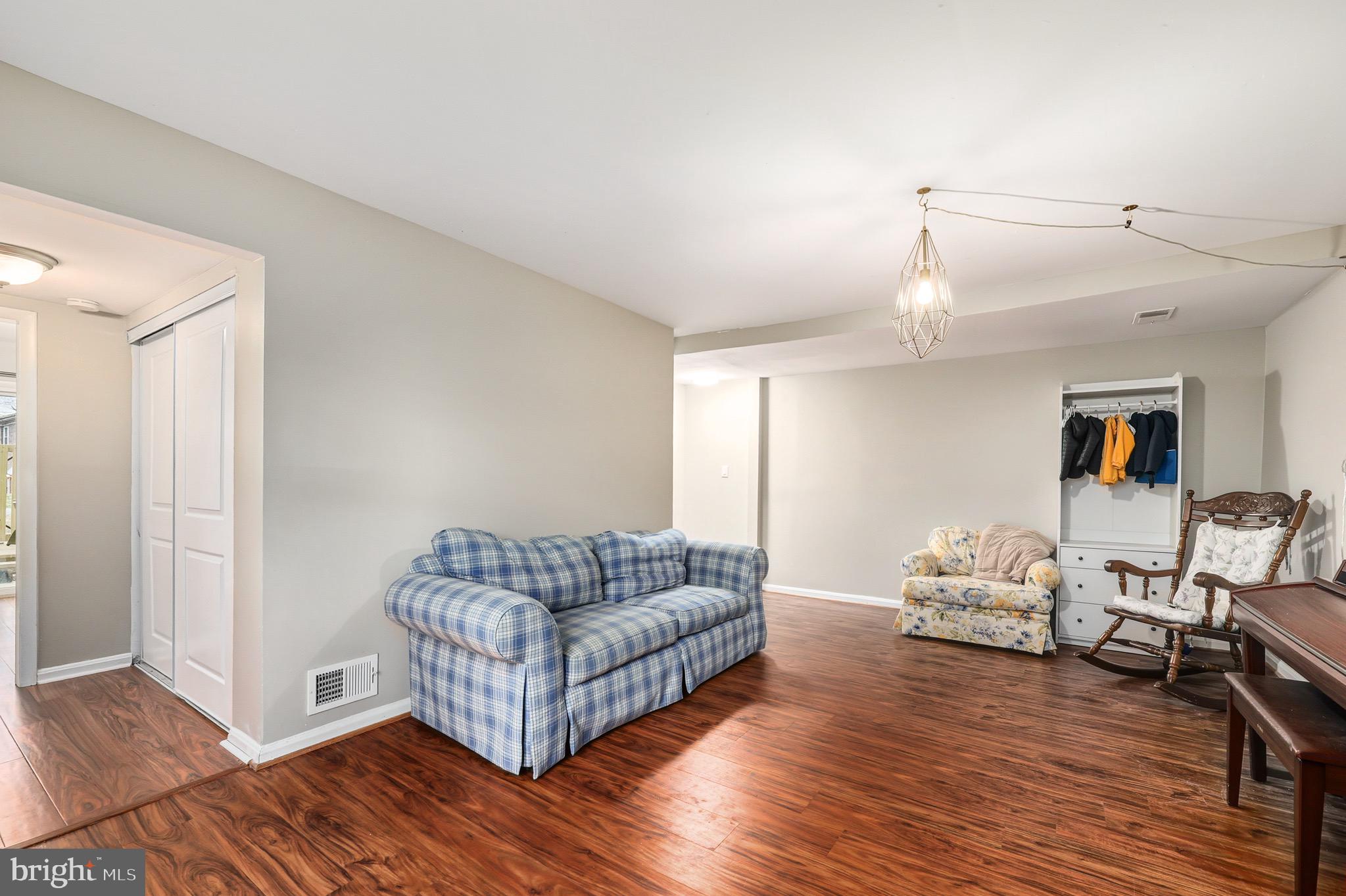 TERRACE TOWNE HOMES OF GUNSTON - Residential