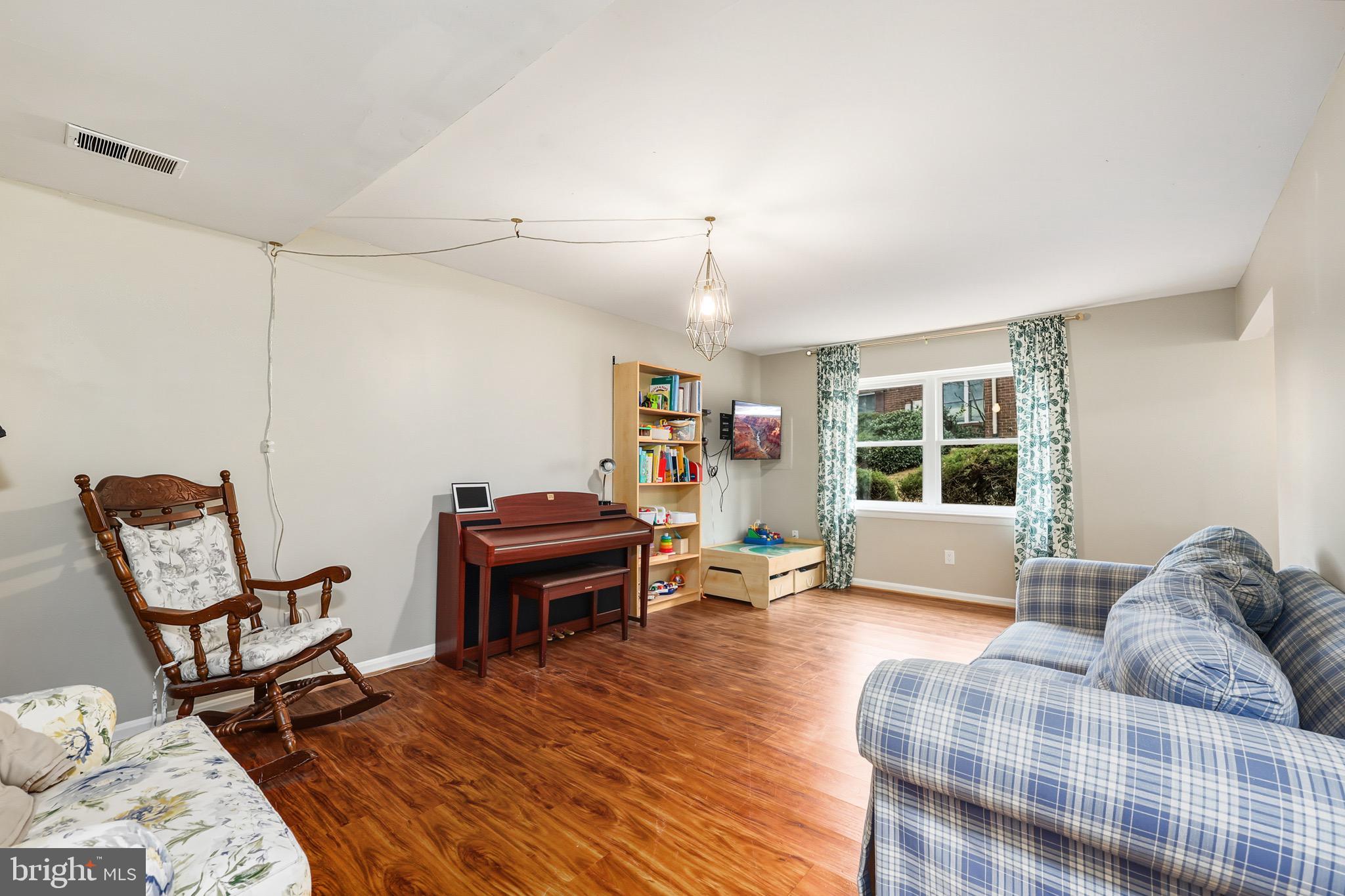 TERRACE TOWNE HOMES OF GUNSTON - Residential