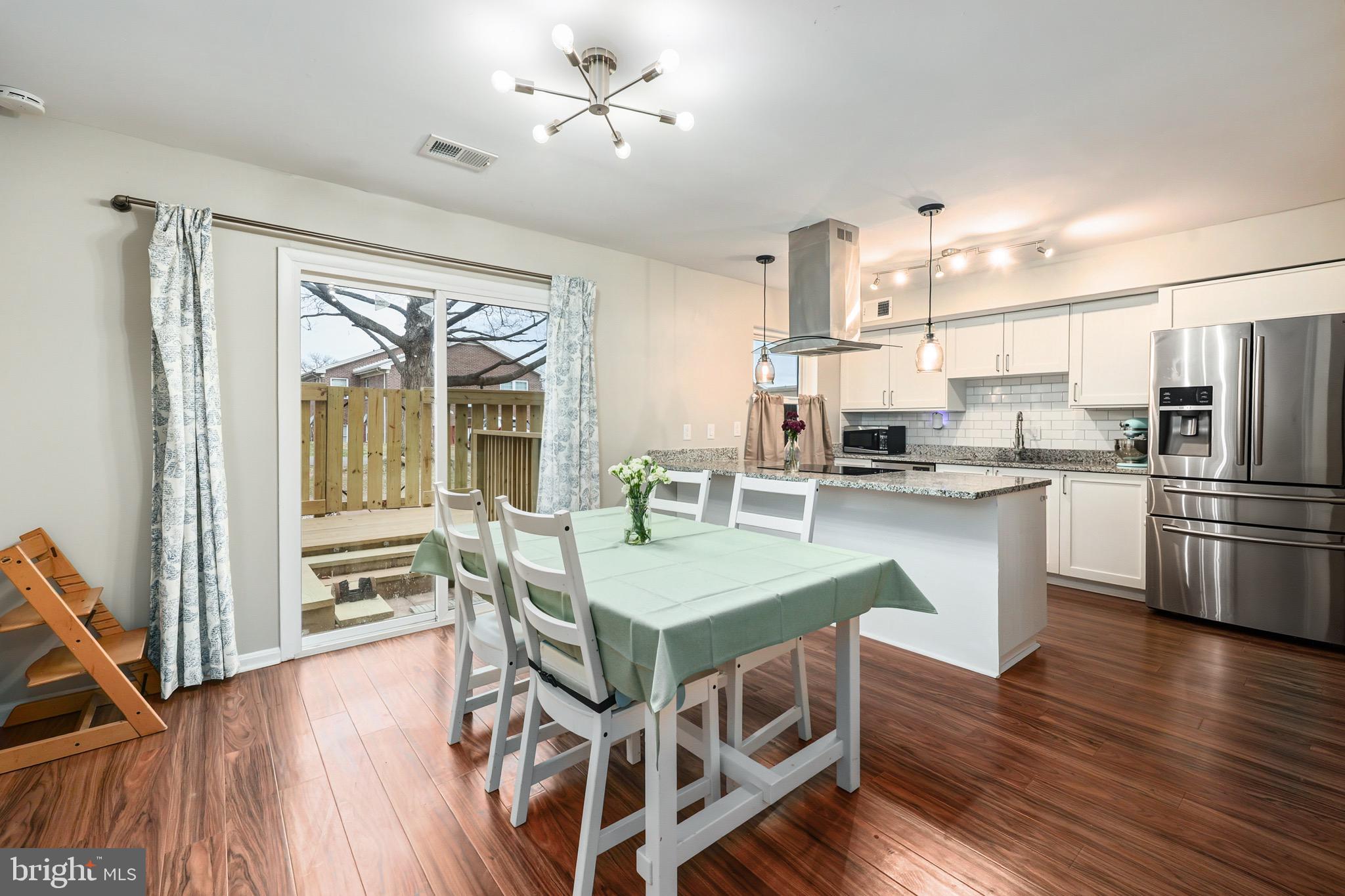 TERRACE TOWNE HOMES OF GUNSTON - Residential