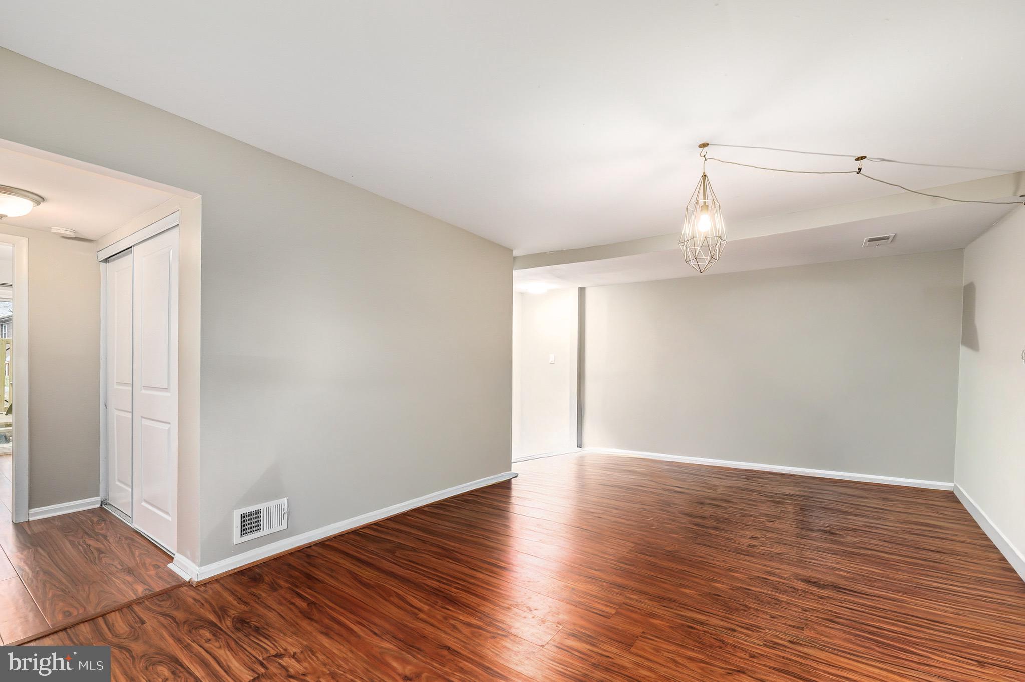 TERRACE TOWNE HOMES OF GUNSTON - Residential